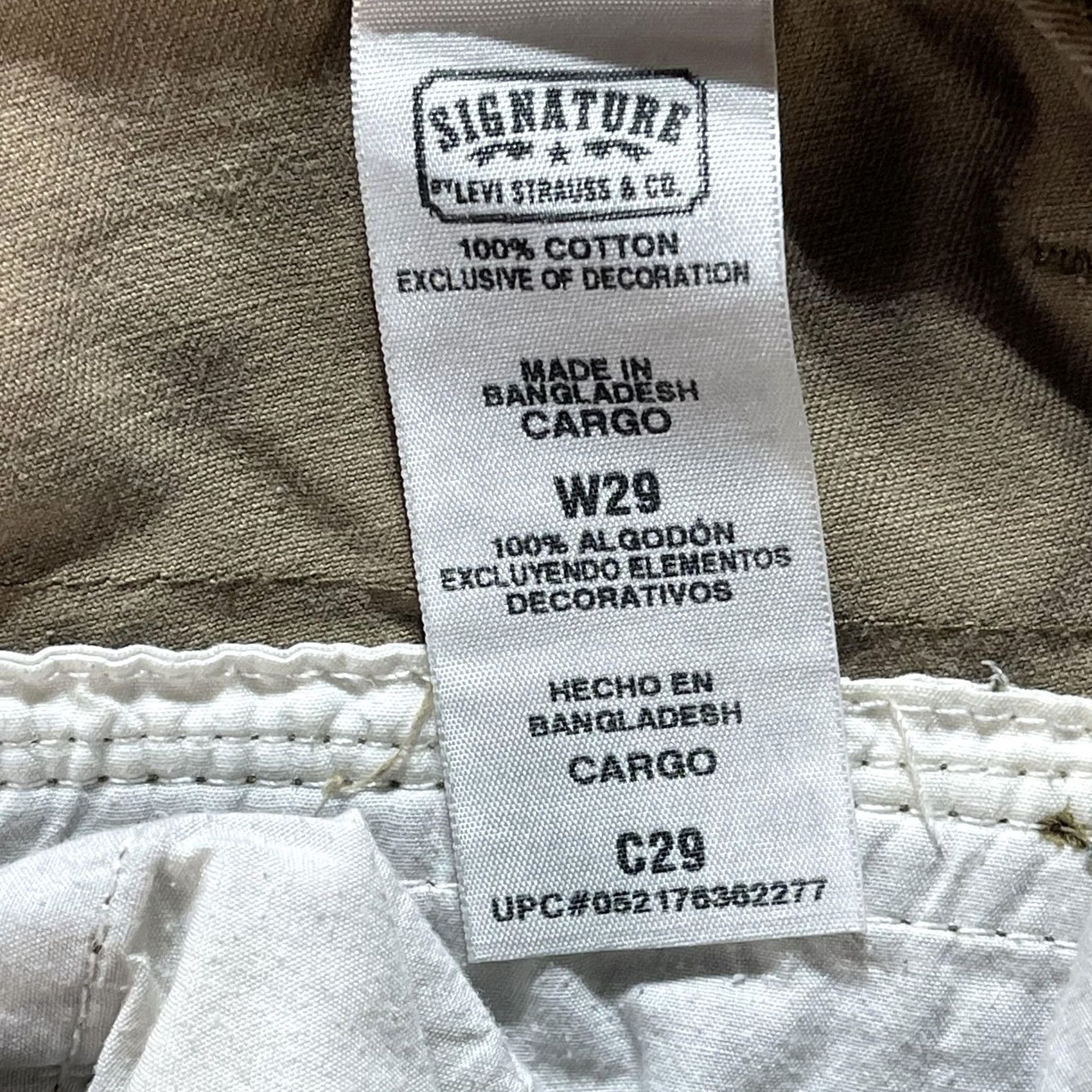 Levi's VINTAGE Levi's Signature Cargo Shorts Mens 29 Khaki Cotton Multi Pocket Cargo 29 Beige 100% Cotton Casual Mens Size US 29 - 4 Thumbnail