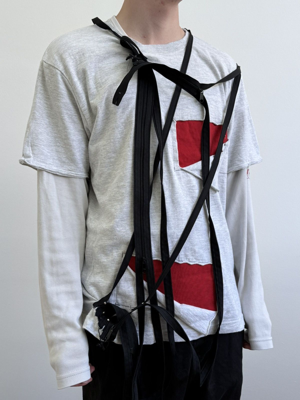Japanese Brand Blablahospital Japanese Brand Zip Bondage Distressed T-Shirt Size US M / EU 48-50 / 2 - 1 Thumbnail