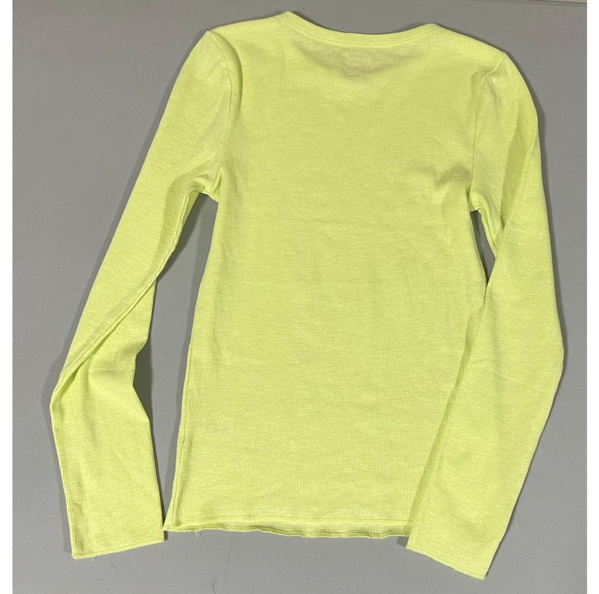 Wild Things Lime Green Long Sleeve Crewneck T-Shirt Top Blouse Size S 💚 Size US S / EU 44-46 / 1 - 5 Thumbnail