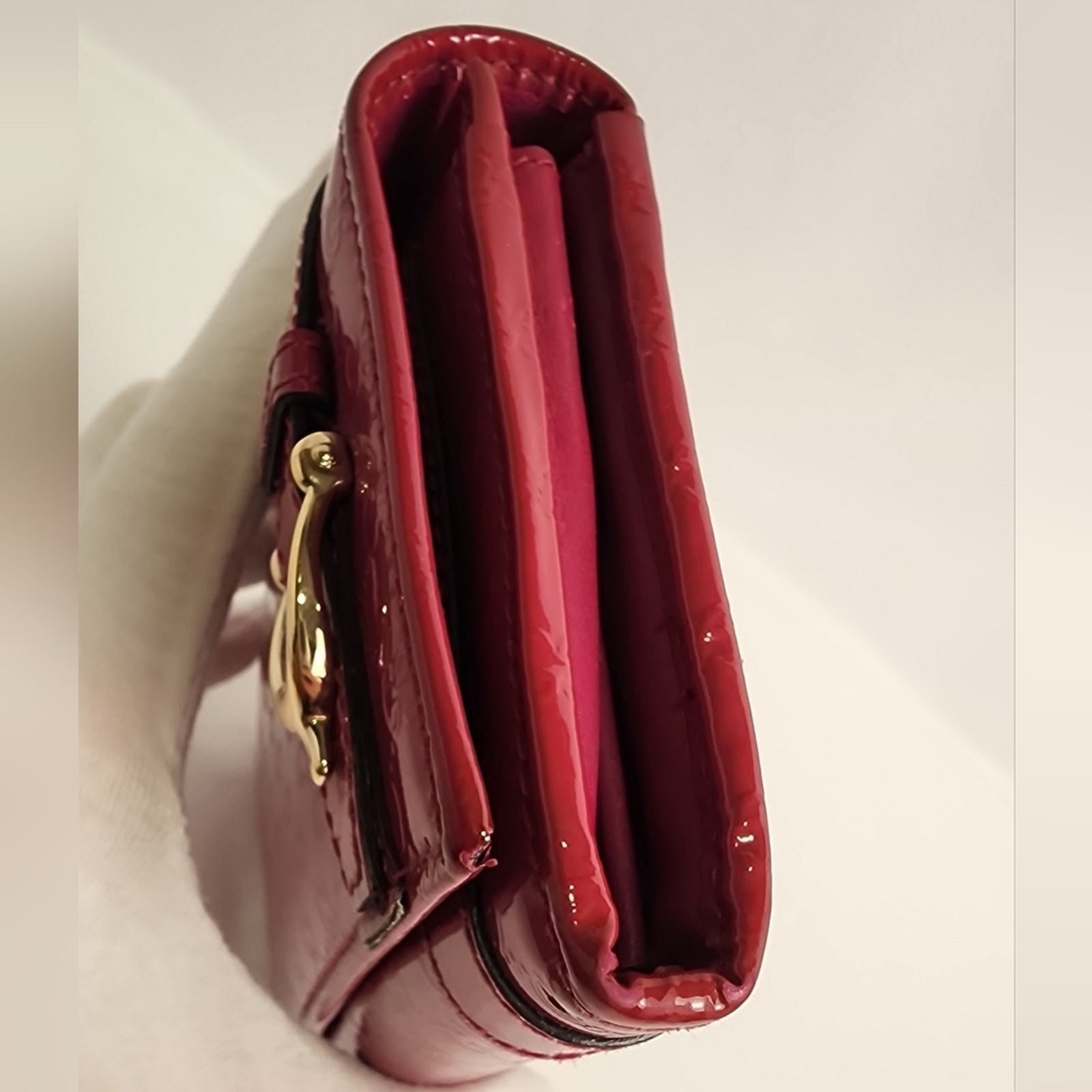 Gucci Gucci Fuscia Patent Microguccissima Long Wallet Hot Pink Size ONE SIZE - 9 Thumbnail