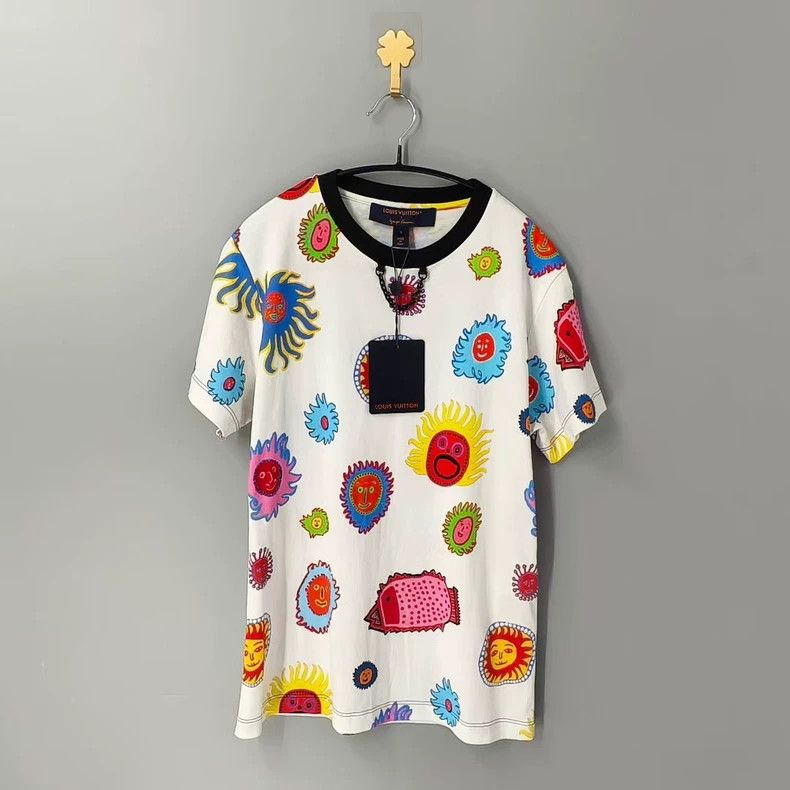 Louis Vuitton Louis Vuitton Kusama Sunflower Print T-shirt-yf Size US S / EU 44-46 / 1 - 1 Thumbnail