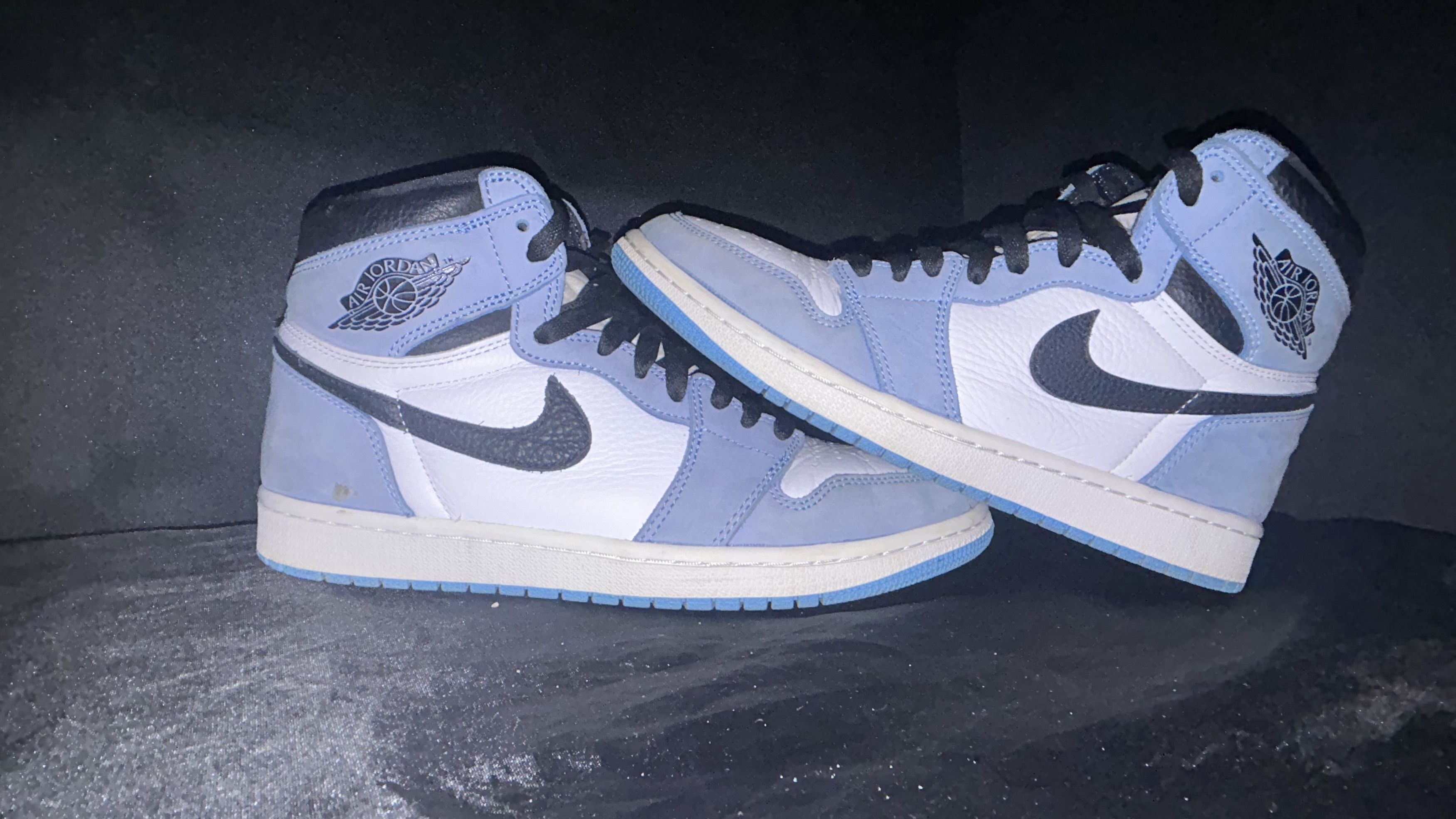 Nike Air Jordan 1 Retro High OG “University Blue” Men’s Size 9.5 Size US 9.5 / EU 42-43 - 4 Thumbnail