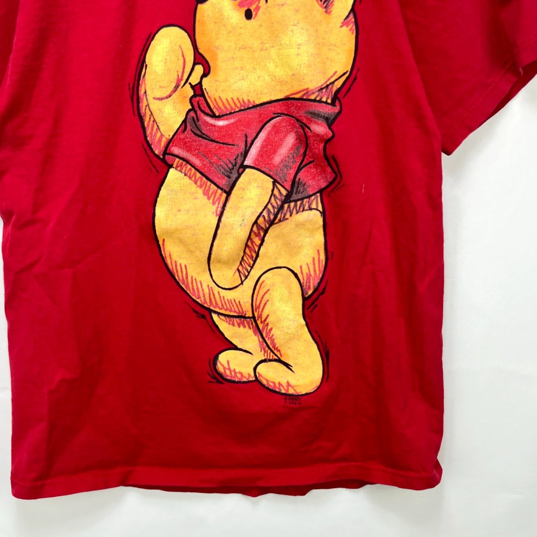 Disney VINTAGE Winnie the Pooh T Shirt Men M Red 90s Disney Shirt Short Sleeve Boys Mens Womens Size US M / EU 48-50 / 2 - 2 Thumbnail