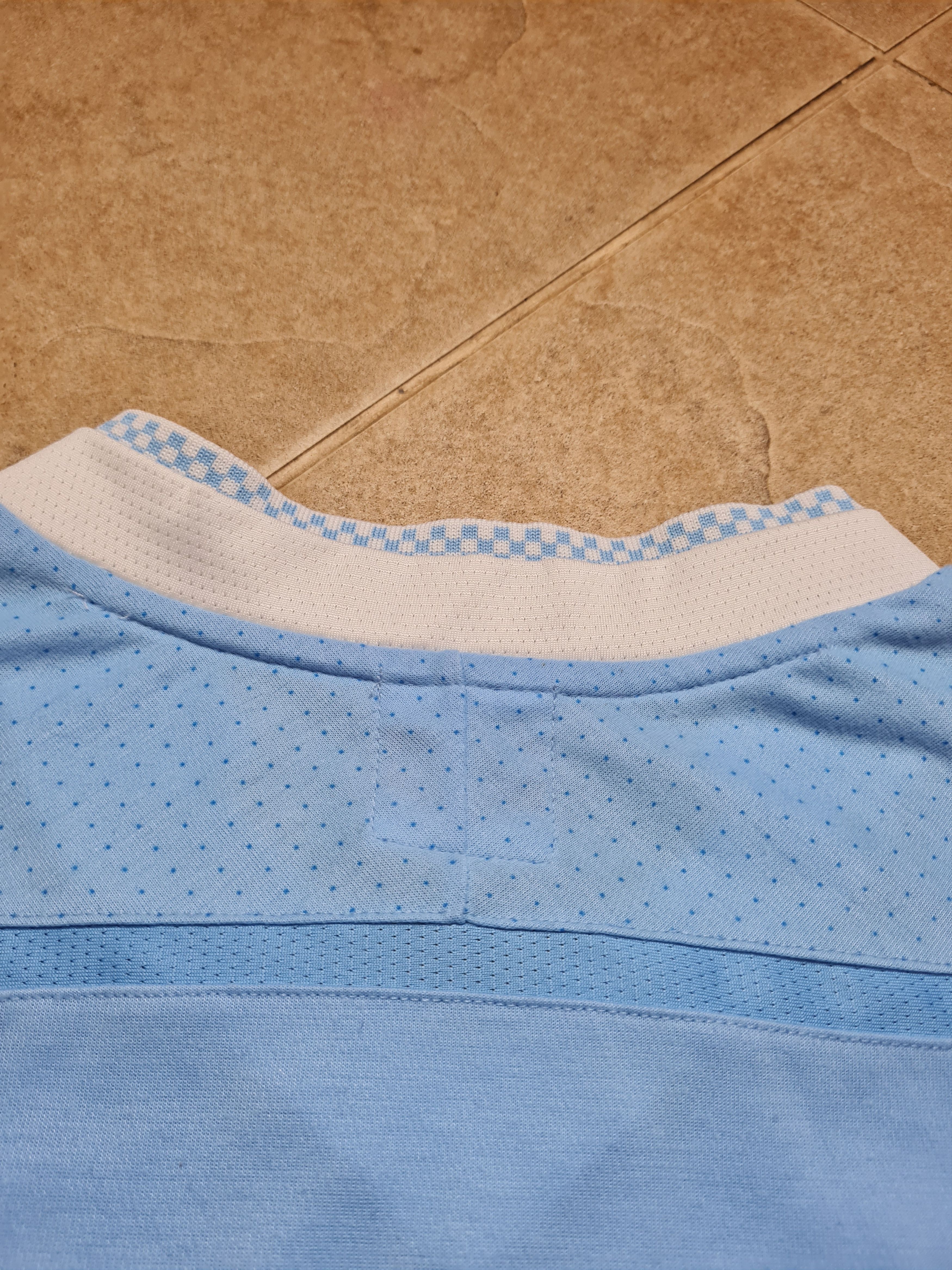 Umbro Manchester City 2011-012 Football Shirt Umbro Long Sleeve Size US XXL / EU 58 / 5 - 22 Thumbnail