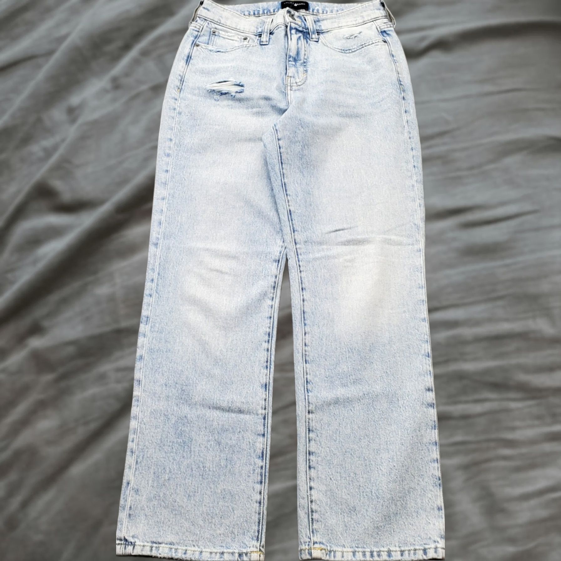 Lucky Brand Lucky Brand Jeans Women 6 Blue Denim Stretch Light Wash Distressed Streetwear Jeans Womens Size 6 Blue Distressed Stretch Light Wash Streetwear Size 28" / US 6 / IT 42 - 1 Thumbnail