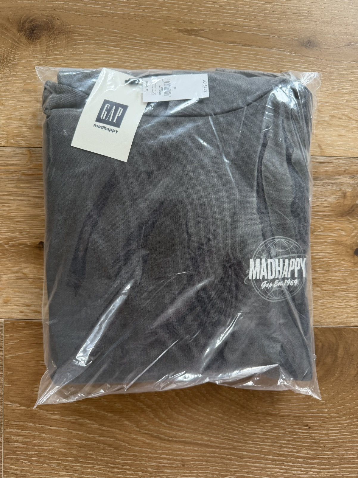 Gap × Madhappy Gap x Madhappy Globe Washed Black Hoodie Size US S / EU 44-46 / 1 - 4 Thumbnail