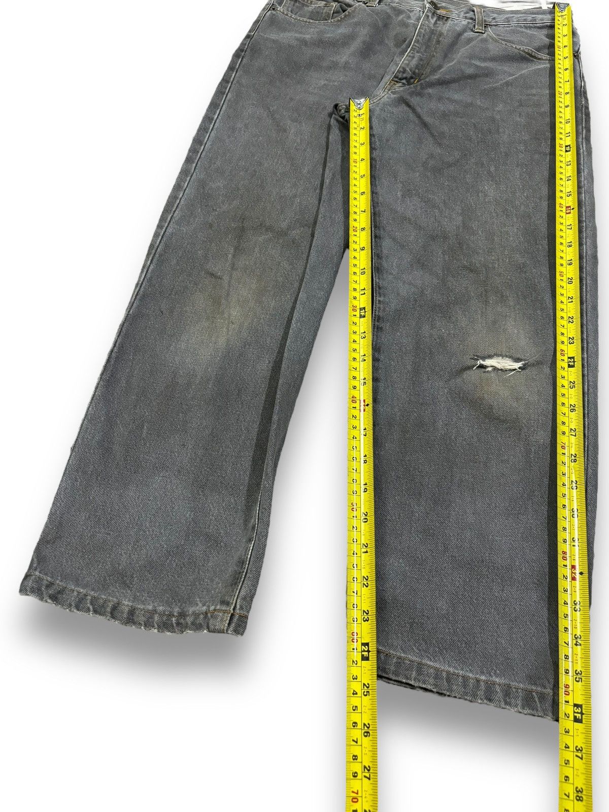 Uniqlo Vintage 90s Uniqlo Dirty Faded Loose Taper Ripped Jeans Size US 32 / EU 48 - 15 Thumbnail
