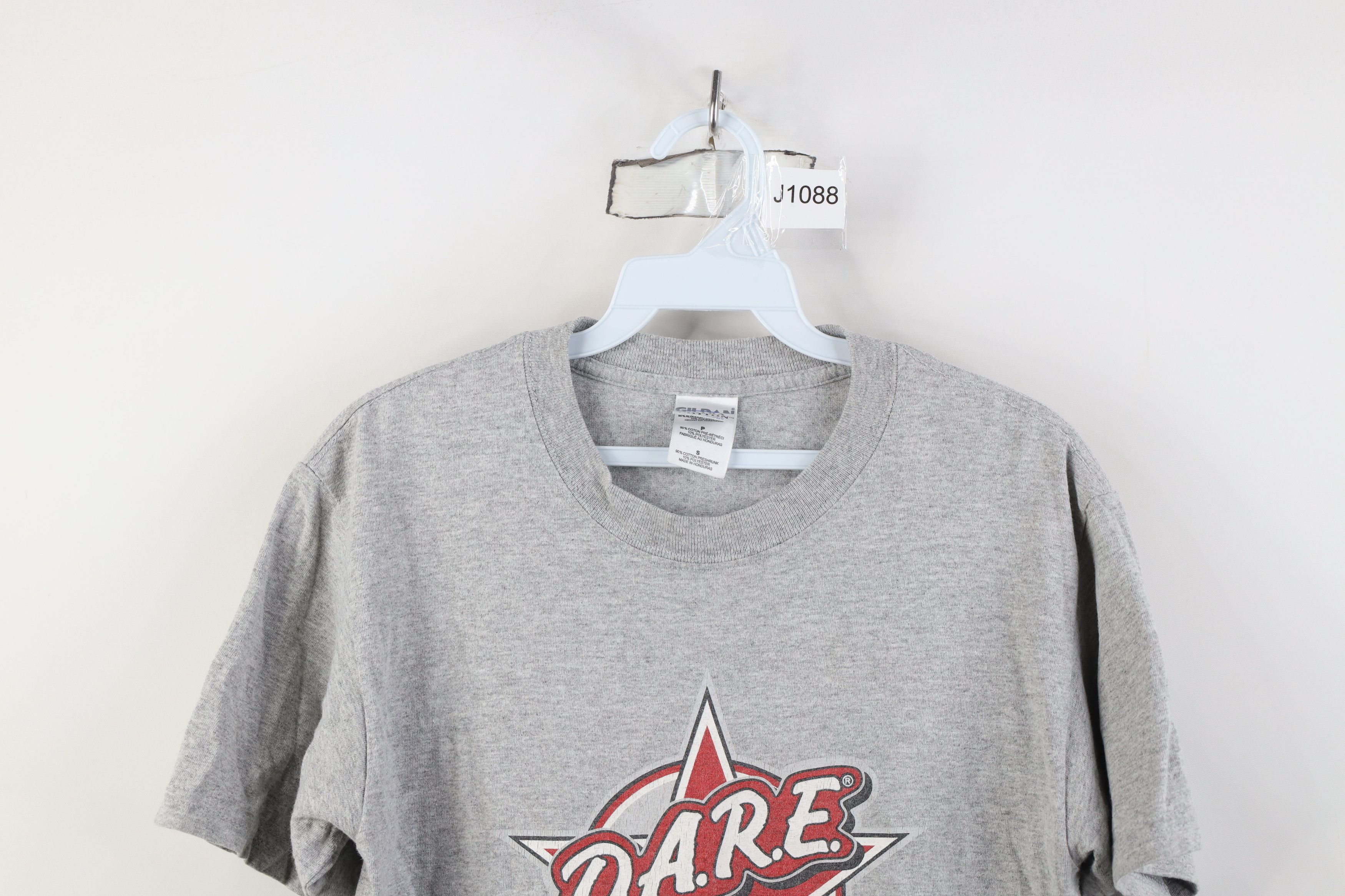 Vintage Vintage Y2K Streetwear Abuse Resistance Education T-Shirt Size US S / EU 44-46 / 1 - 2 Thumbnail