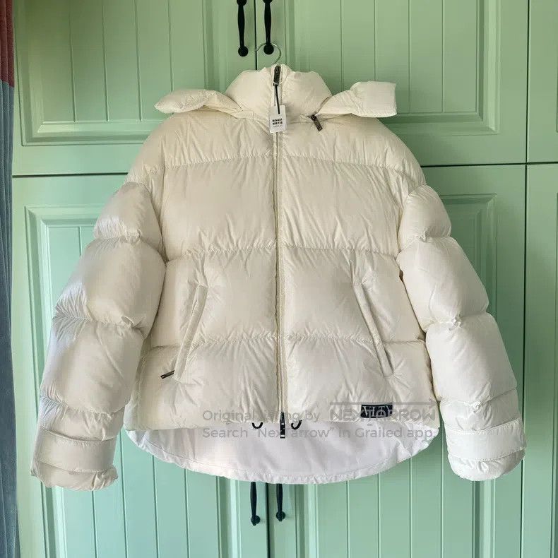 Valentino Valentino White down jacket Size XS / US 0-2 / IT 36-38 - 1 Thumbnail