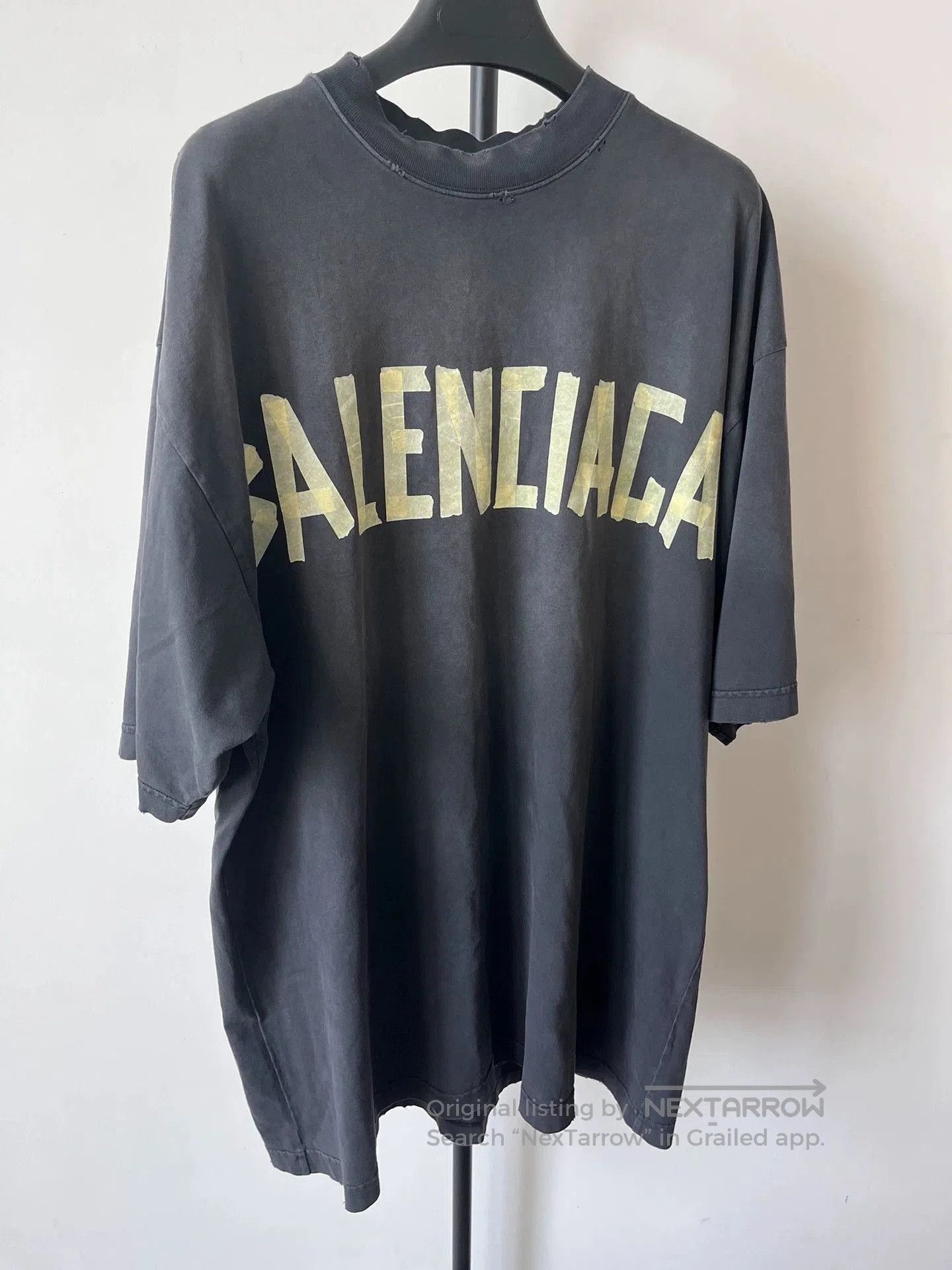 Balenciaga Balenciaga Tape Logo Oversized Short Sleeve Tee. Size US M / EU 48-50 / 2 - 1 Thumbnail