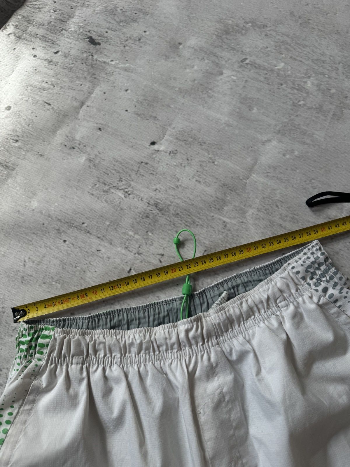Nike × Vintage NIKE TN PLUS VINTAGE BASIC LOGO NYLON OVERSIZE BAGGY SHORTS Size US 34 / EU 50 - 10 Thumbnail