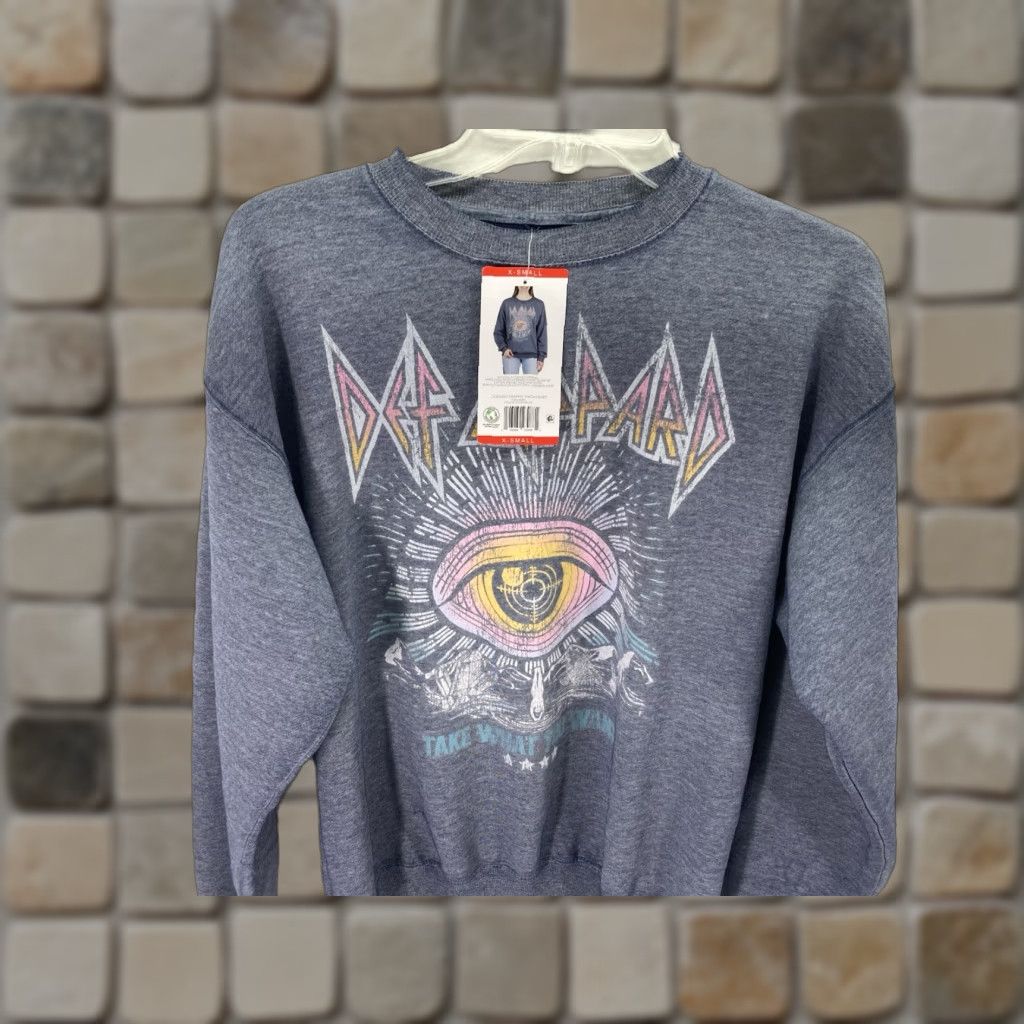 Vintage VINTAGE Def Leppard Sweatshirt Women XS Gray Long Sleeve Take What You Want Pullover Size XS / US 0-2 / IT 36-38 - 1 Thumbnail