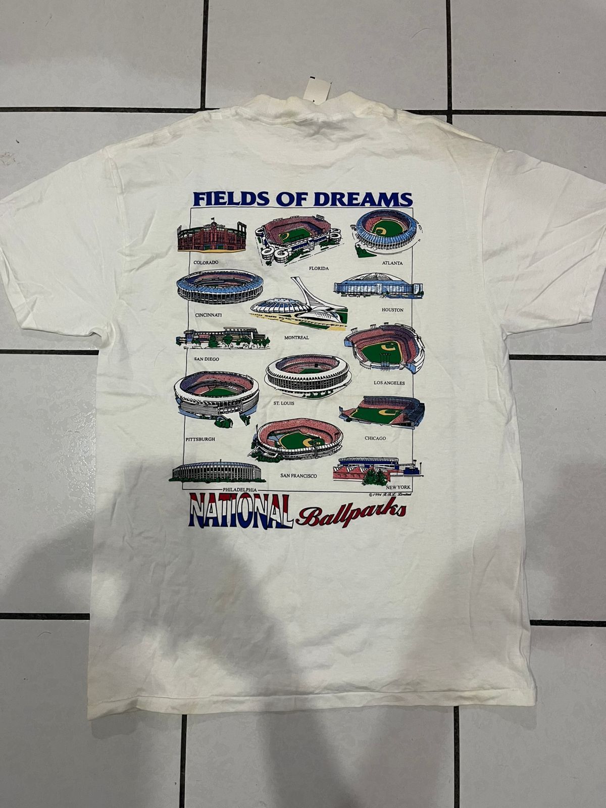 Vintage vintage t-shirt 1994 ´´FIELDS OF DREAMS NATIONAL BALLPARKS´´ Size US L / EU 52-54 / 3 - 1 Thumbnail
