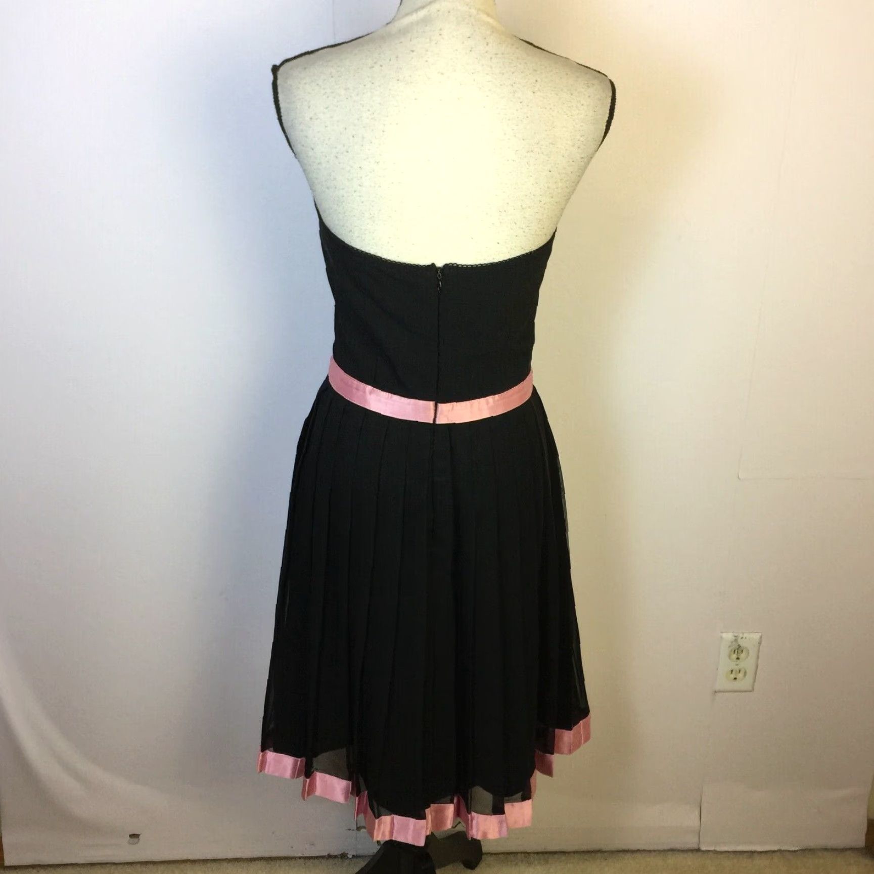 VINTAGE Rampage Strapless Fit & Flare Dress WOMAN Size 9 Black Pink Pleated Y2K 80s 90s Dress