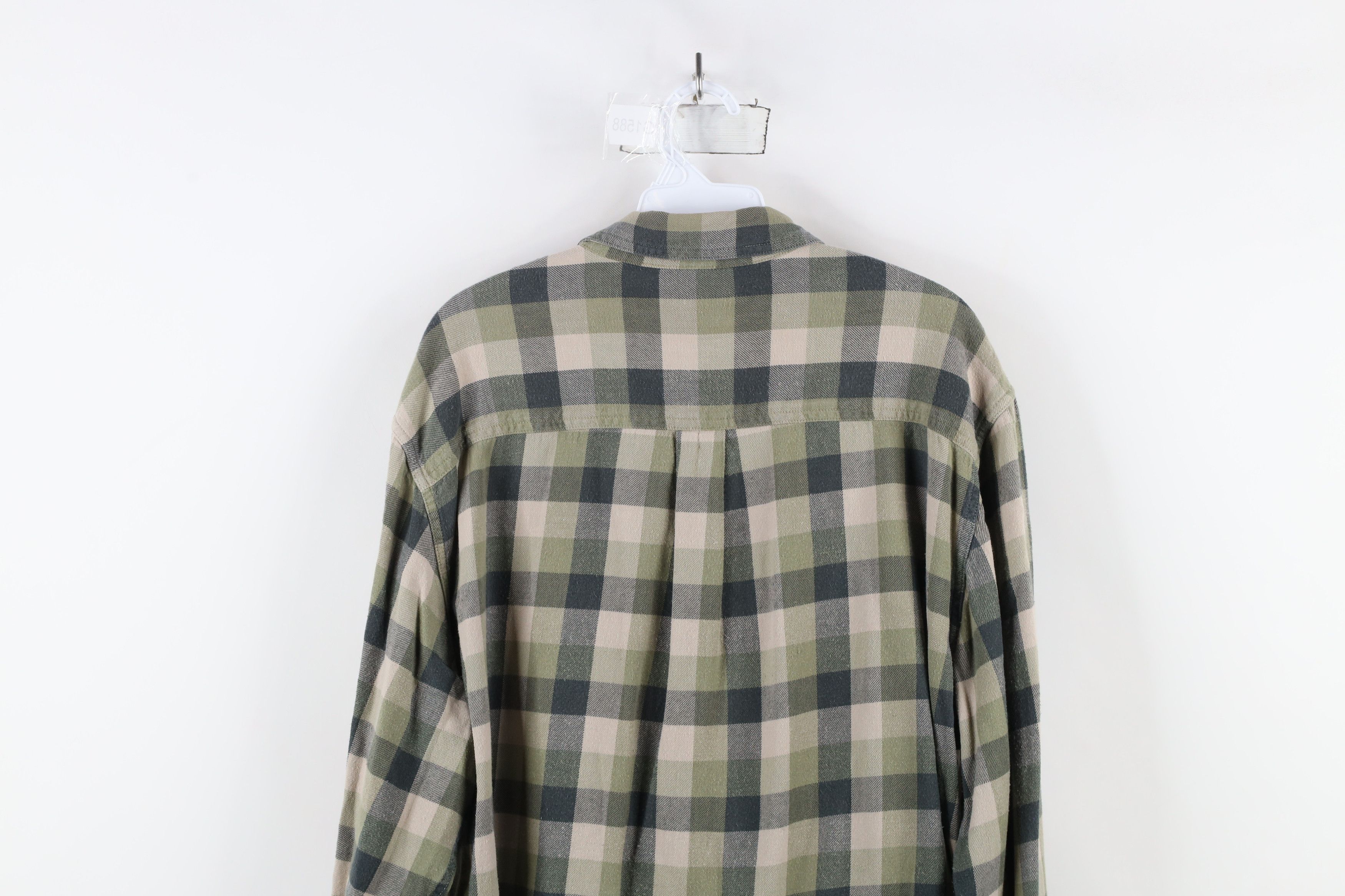 Vintage × Woolrich Woolen Mills Vintage Woolrich Flannel Collared Button Down Shirt Plaid Size US XL / EU 56 / 4 - 11 Thumbnail