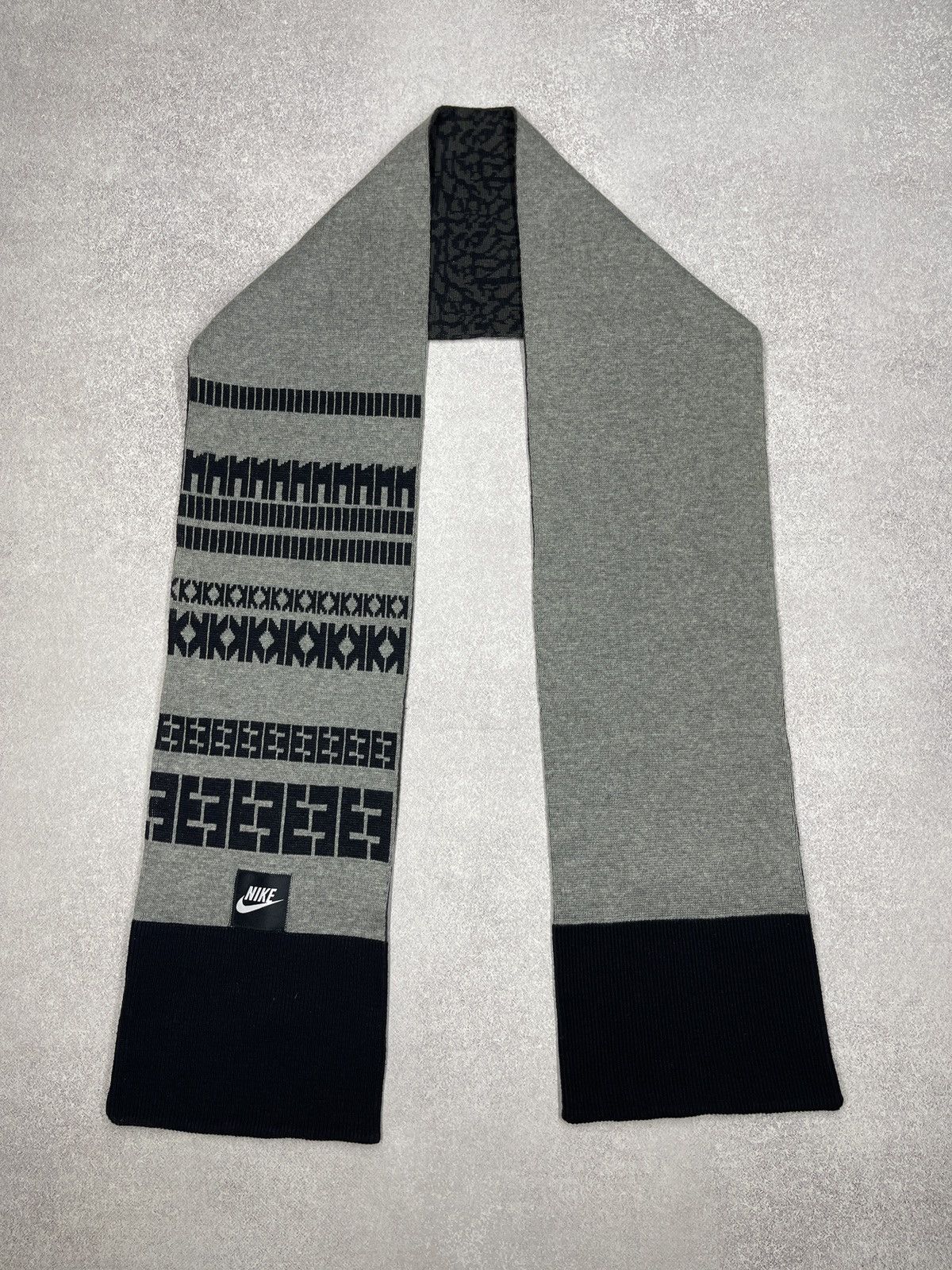 Nike Nike Swoosh Double Sided Scarf Black/Grey Y2K TECH ACG Size ONE SIZE - 3 Thumbnail