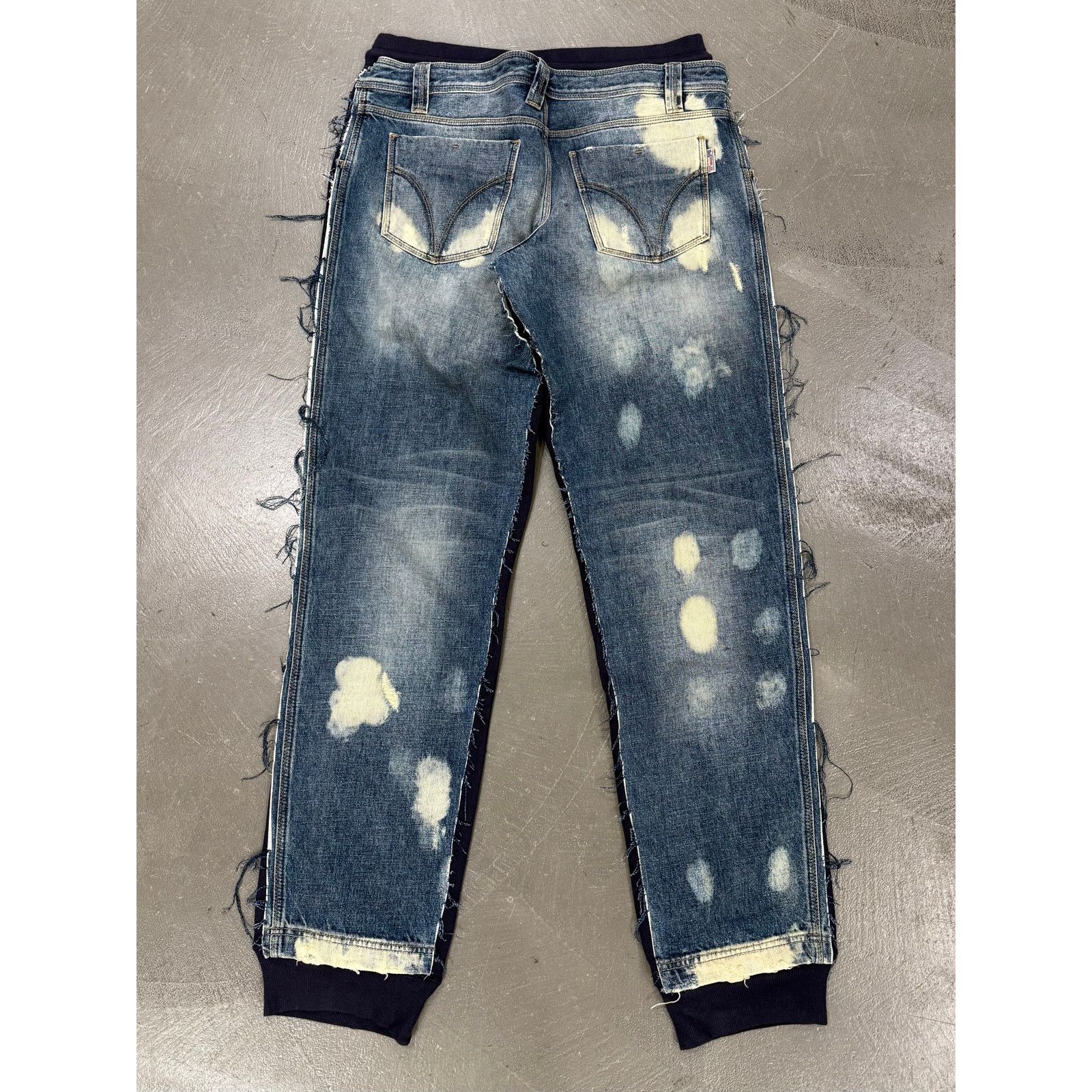 Dolce & Gabbana 2000s Dolce & Gabbana hybrid denim sweatpants Size US 32 / EU 48 - 4 Thumbnail
