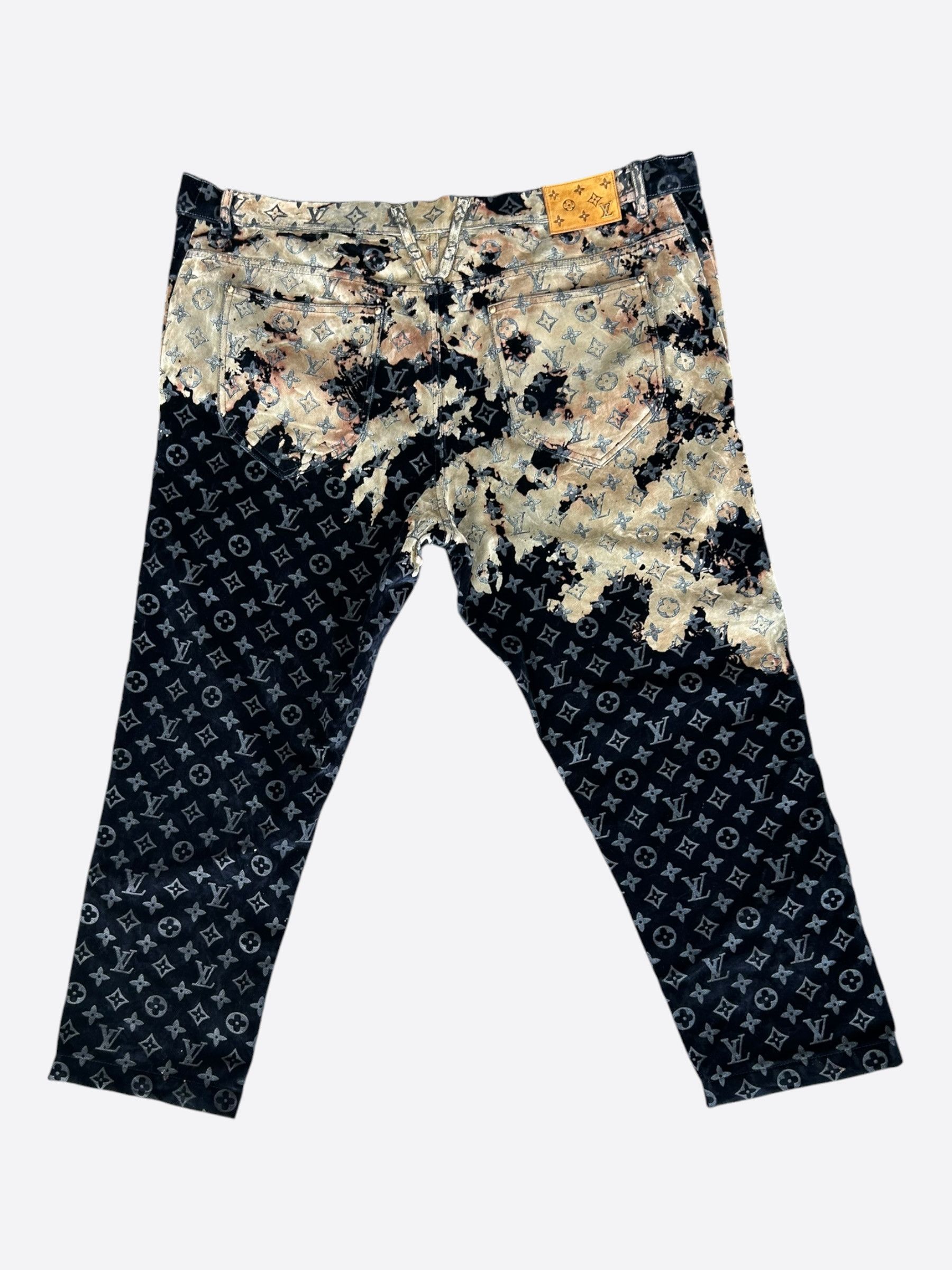 Louis Vuitton Louis Vuitton Blue Bleached Monogram Velvet Jeans Size US 40 / EU 56 - 2 Thumbnail