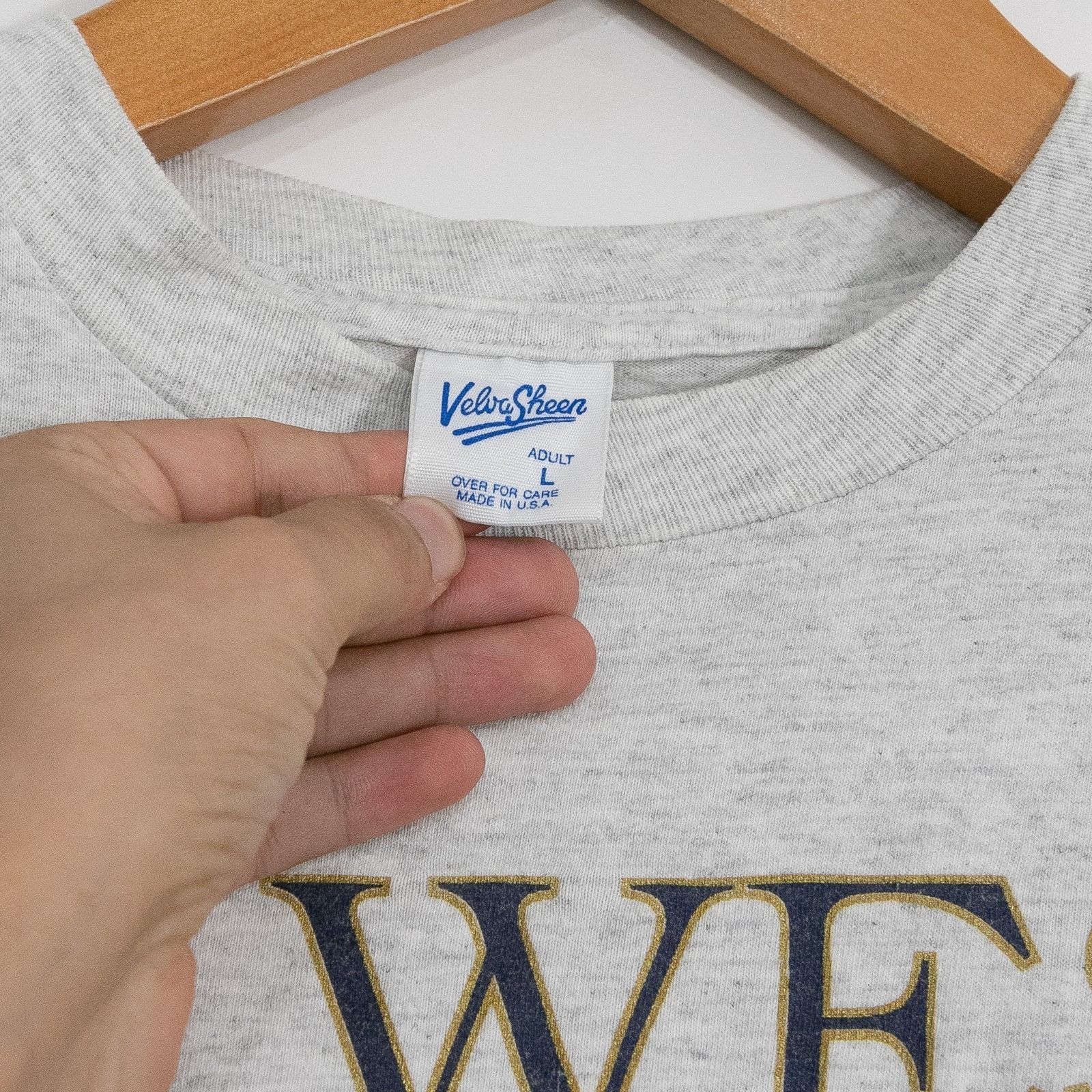 Vintage Vintage 90s West Virginia University T Shirt Mens Large Size US M / EU 48-50 / 2 - 4 Thumbnail