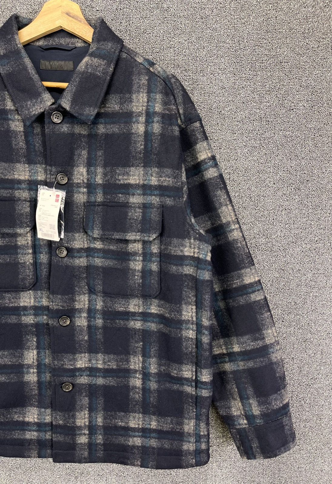 Japanese Brand × Uniqlo Uniqlo Rare Shadow Plaid Button Up Flannel Jacket Size US XL / EU 56 / 4 - 4 Thumbnail
