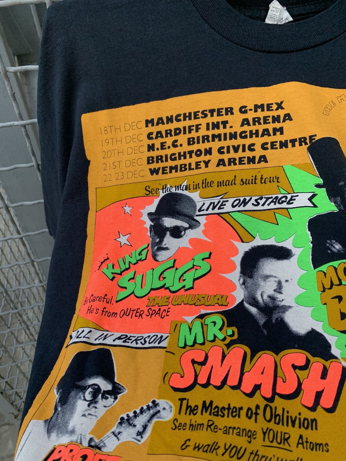 Band Tees Vintage 1993 Madness Rock Shirt Y2K Size US XL / EU 56 / 4 - 8 Thumbnail