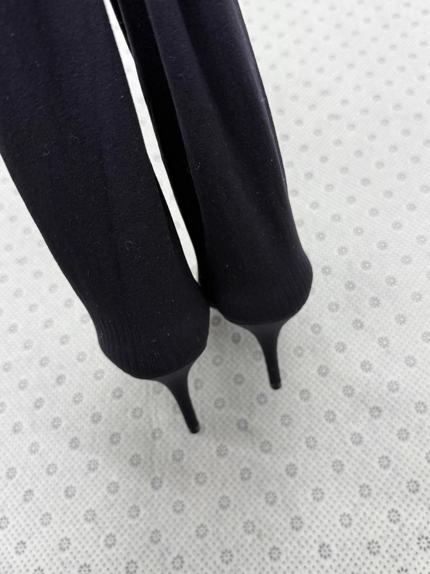 Balenciaga Balenciaga Women's Blk Knit Over-the-Knee Boots BB38 Size US 7 / IT 37 - 3 Thumbnail