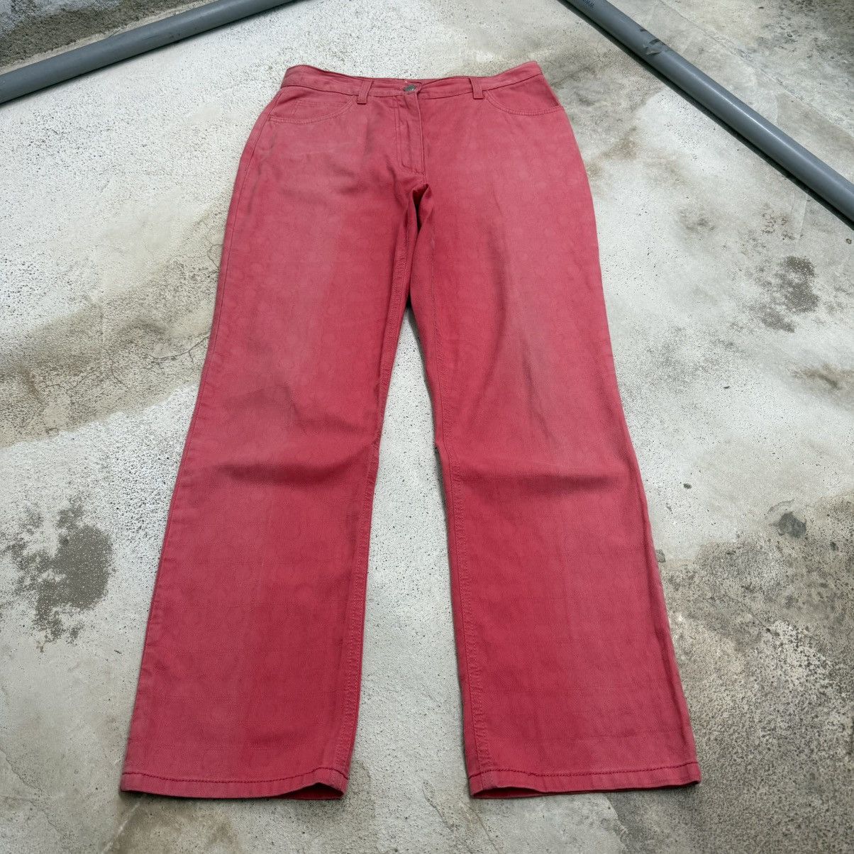 Salvatore Ferragamo Vintage Salvatore Ferragamo Faded Monogram Denim Pants Size US 29 - 1 Thumbnail