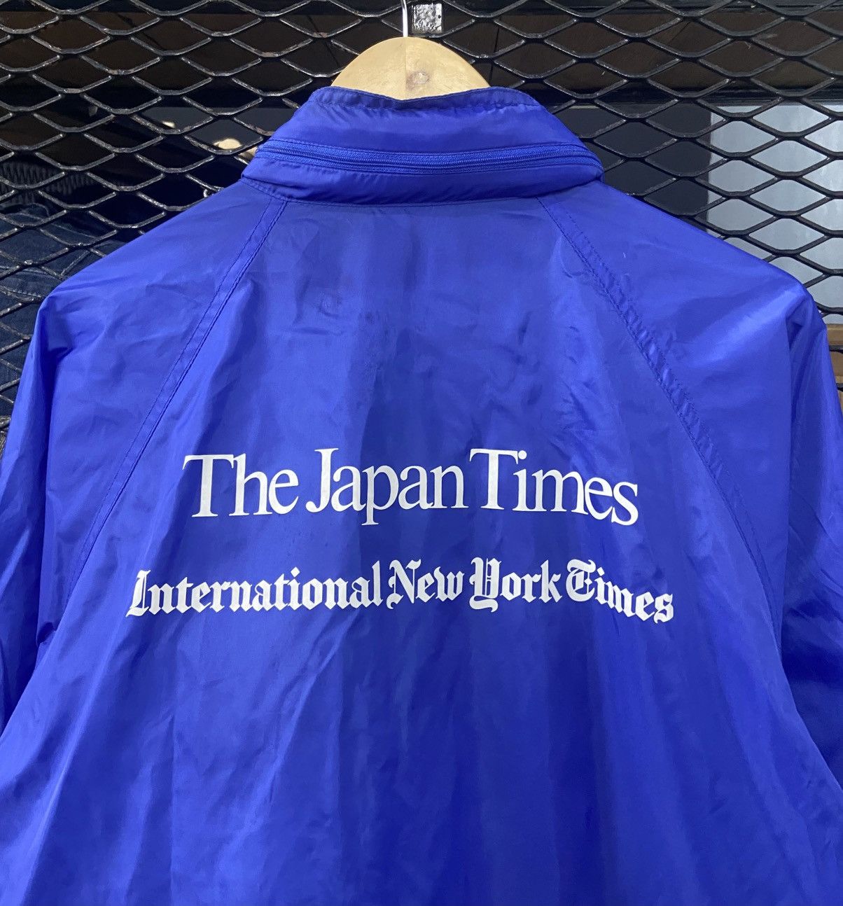 Japanese Brand The Japan Times Windbreaker Jacket Size US L / EU 52-54 / 3 - 2 Thumbnail