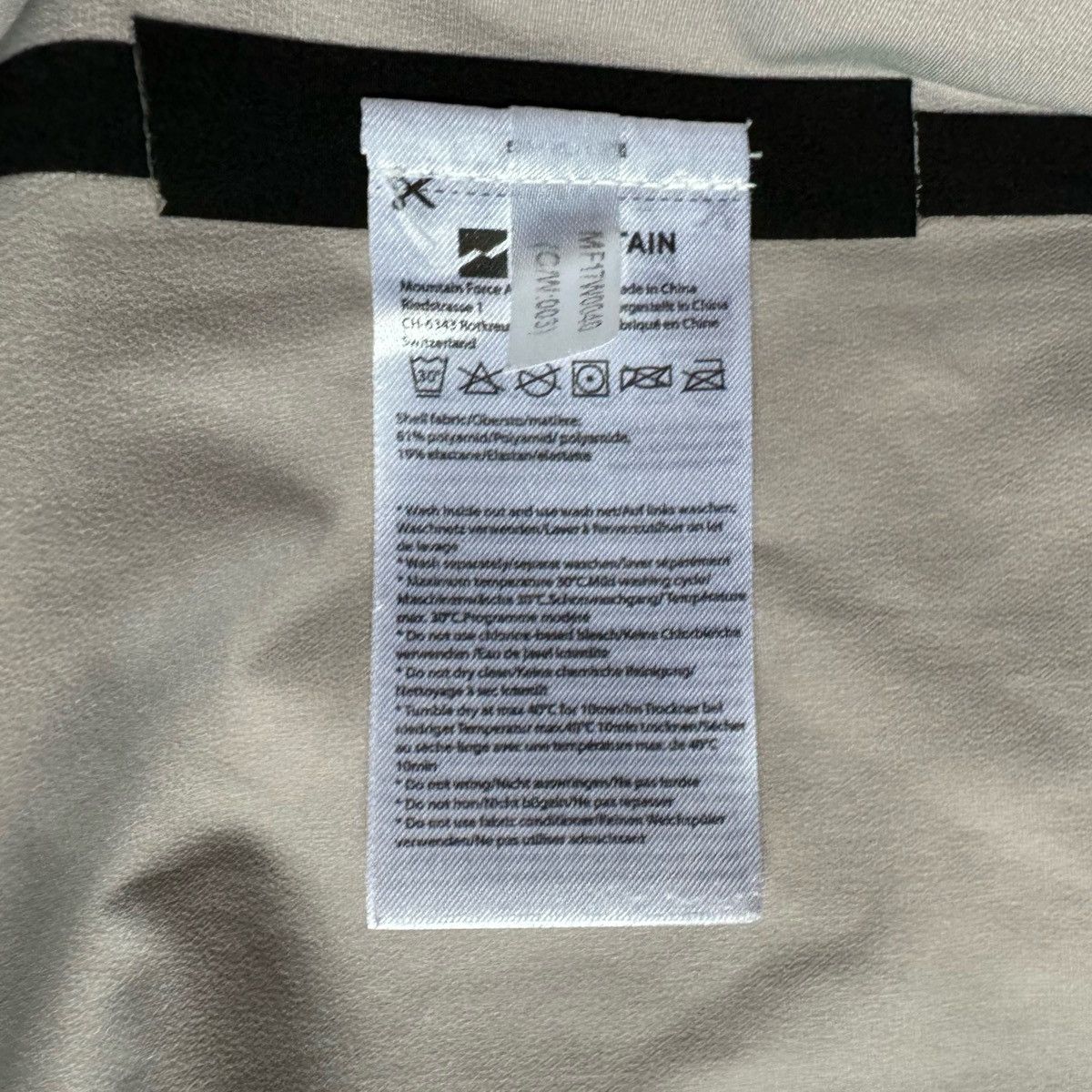 Other Mountain Force Absolute Shell Jacket Women’s M Pink RRP$515 Size M / US 6-8 / IT 42-44 - 8 Thumbnail