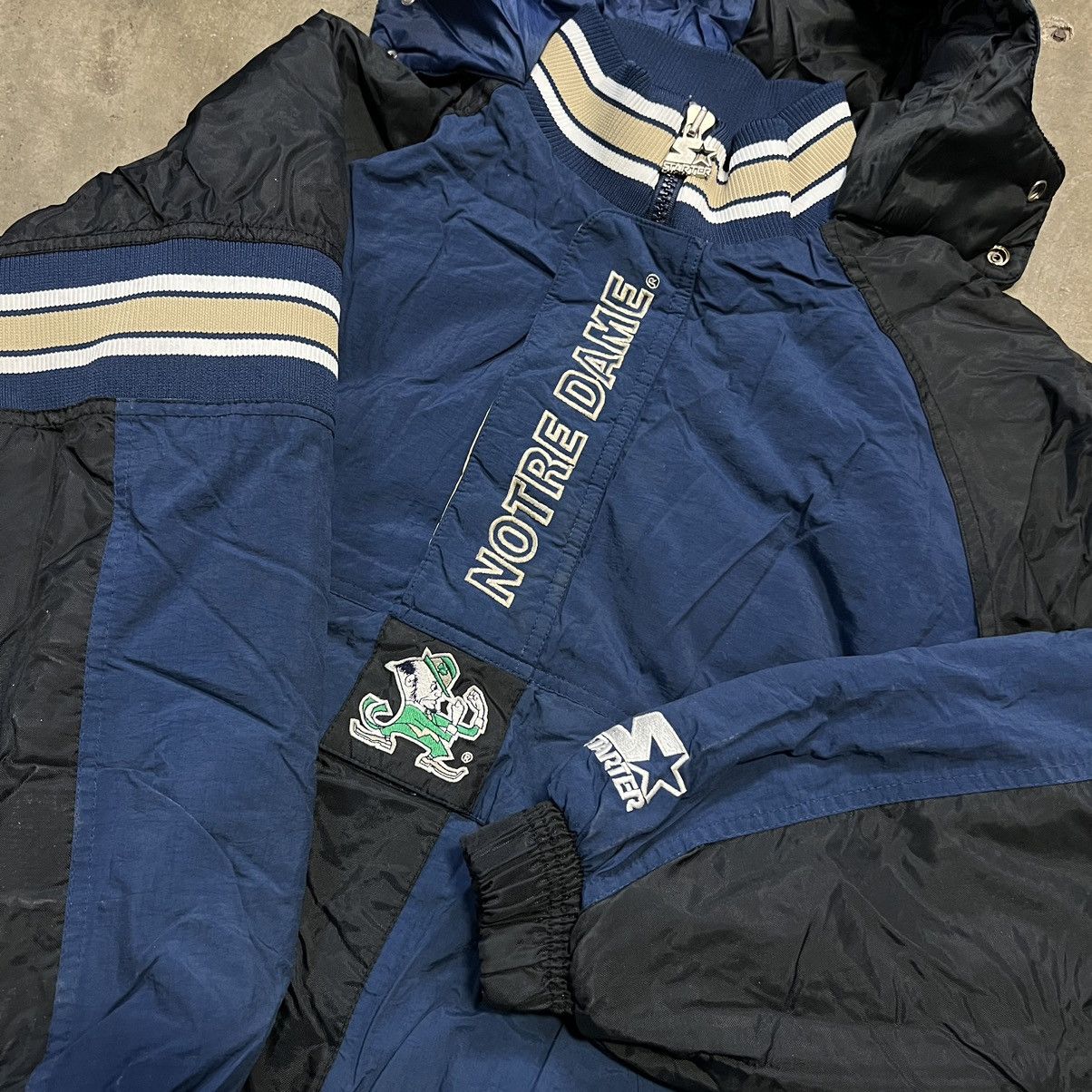 NCAA × Starter × Vintage Vintage 90s Notre Dame Irish Starter Puffer Jacket Big Logo Size US S / EU 44-46 / 1 - 7 Thumbnail