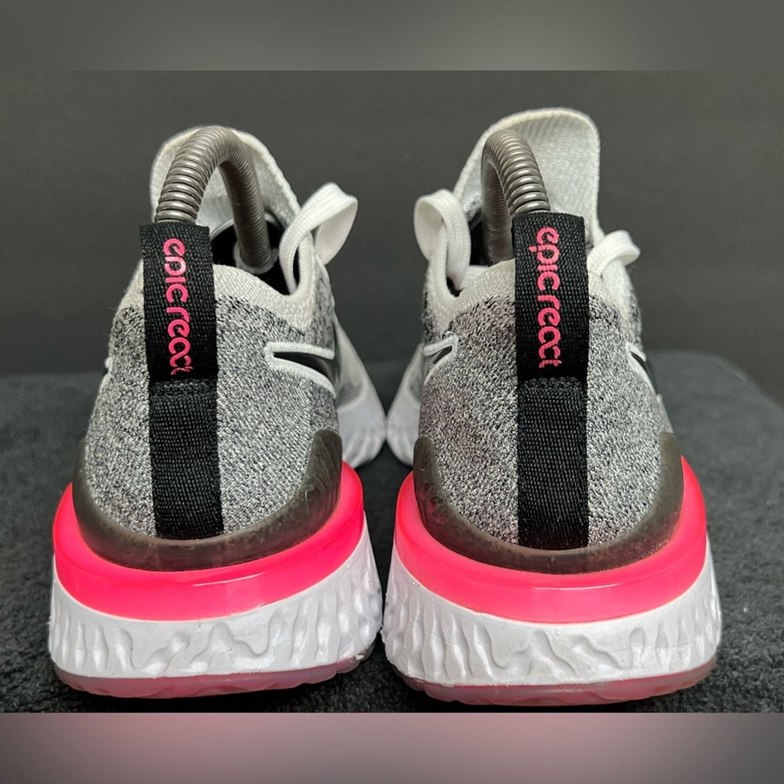 Nike Nike Epic React Flyknit 2 Women's Running Shoes White Oreo Size US 8 / IT 38 - 7 Thumbnail