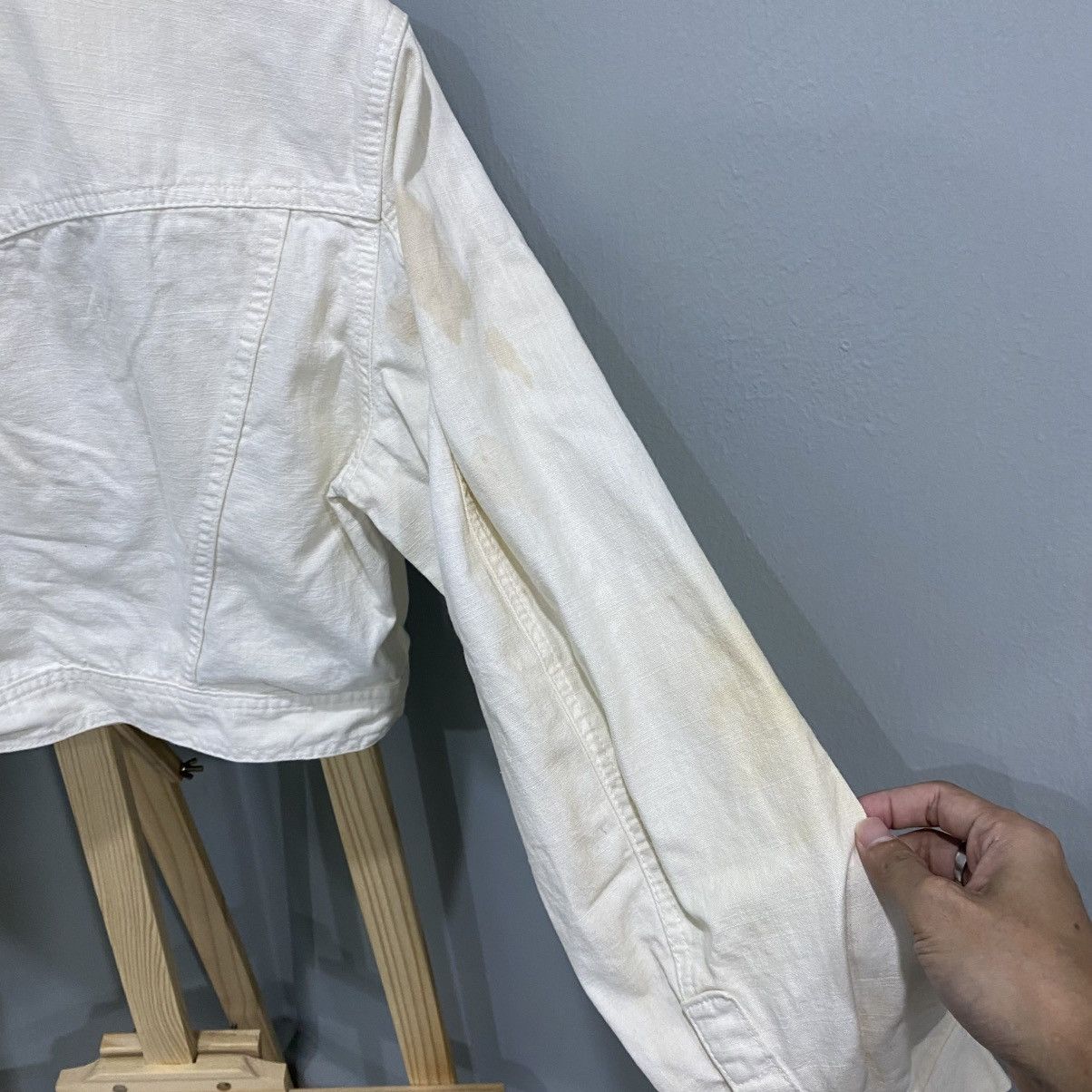 Versace Jeans Couture Vintage Versace Jeans Couture White Crop DenimTrucker Jacket Size S / US 4 / IT 40 - 12 Thumbnail