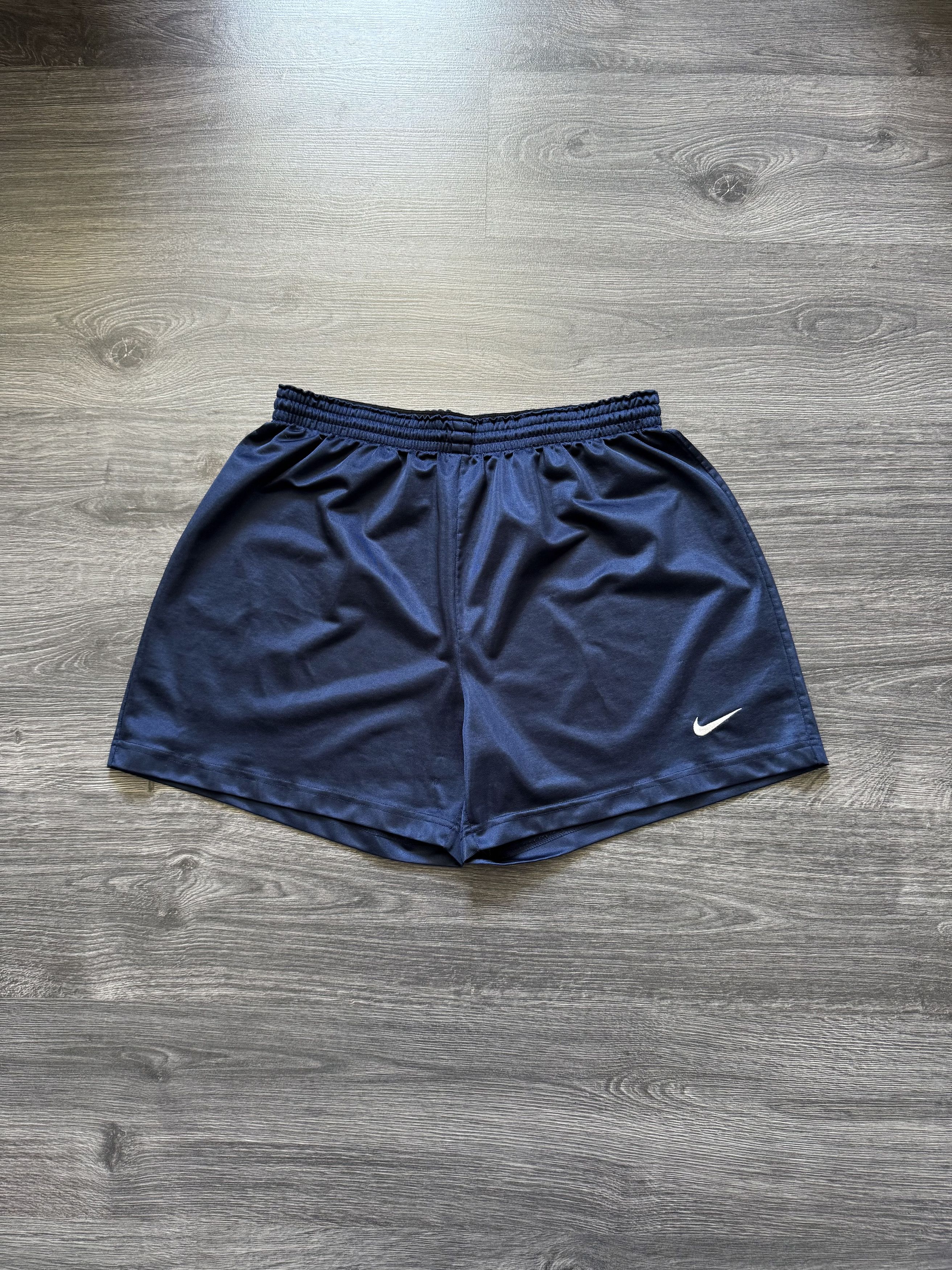 Nike Vintage y2k Nike Shorts Size US 36 / EU 52 - 1 Thumbnail