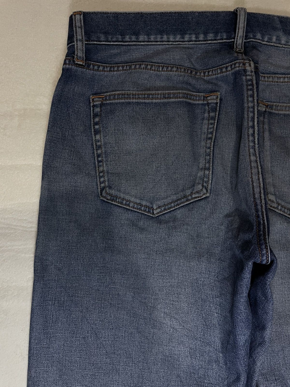Uniqlo Vintage Japanese Brand Distress Faded Denim Jeans Size US 36 / EU 52 - 16 Thumbnail