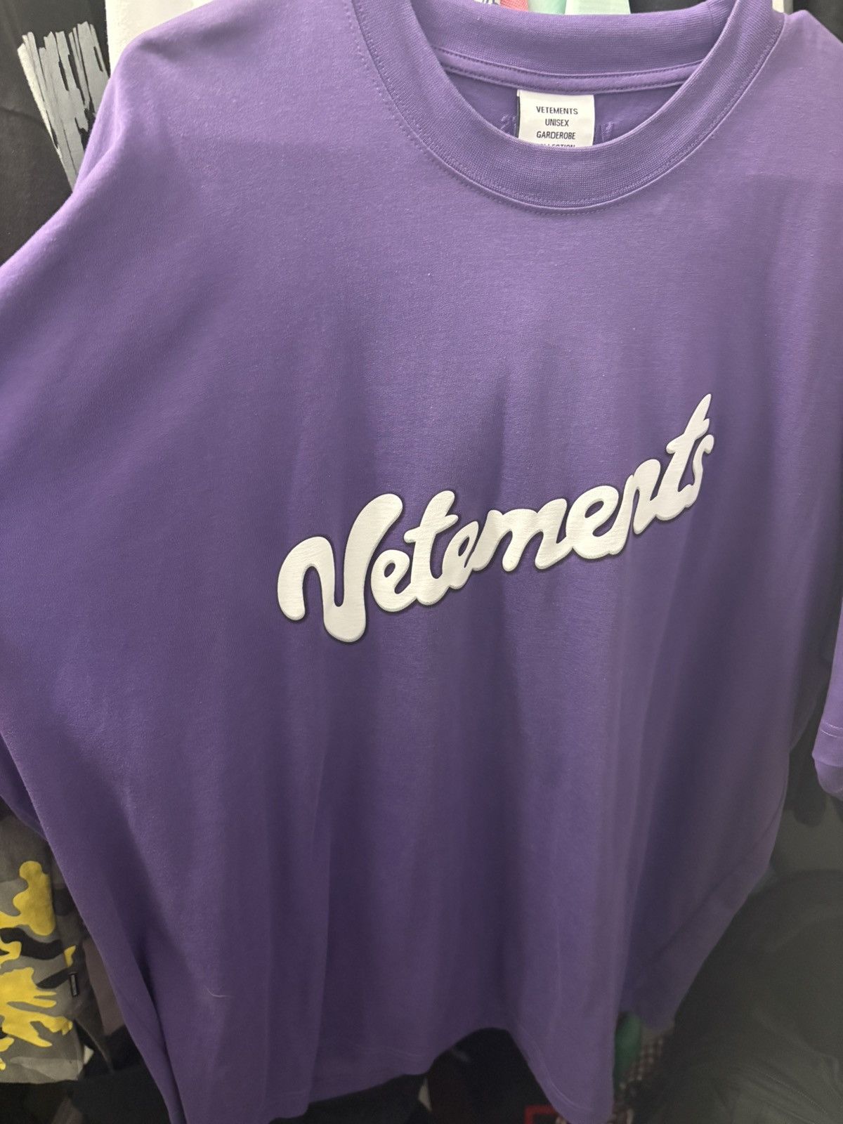 Vetements Purple Vetements Cursive Logo Tee Size US XL / EU 56 / 4 - 1 Thumbnail
