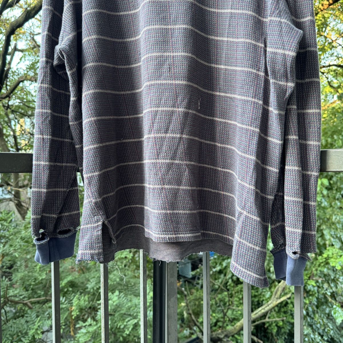 Vintage Thrashed Faded Distressed Henley Shirt ERD Grunge Chrome Size US XL / EU 56 / 4 - 2 Thumbnail