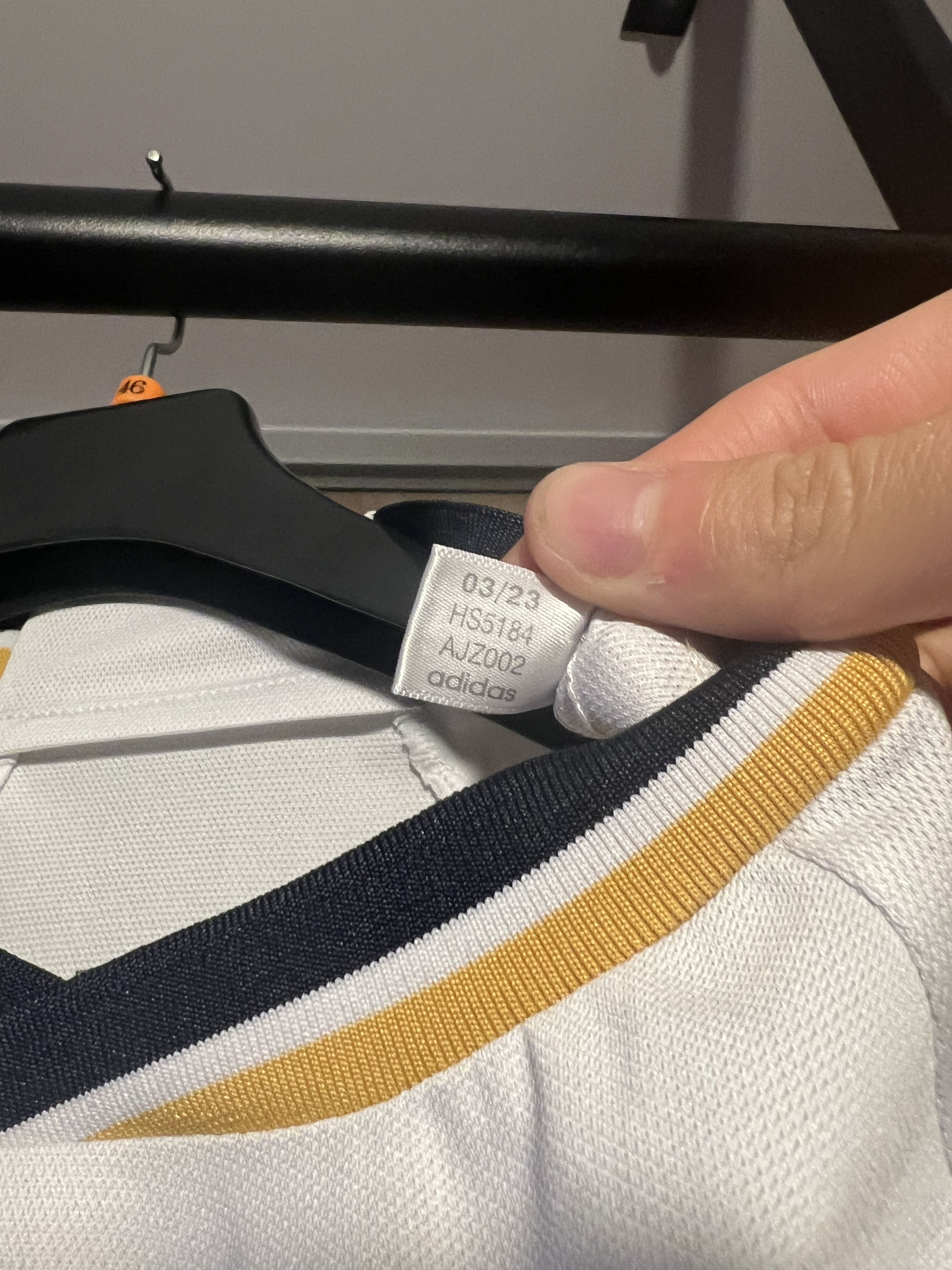 Adidas Jersey Real Madrid Vini Jr Size US S / EU 44-46 / 1 - 8 Thumbnail