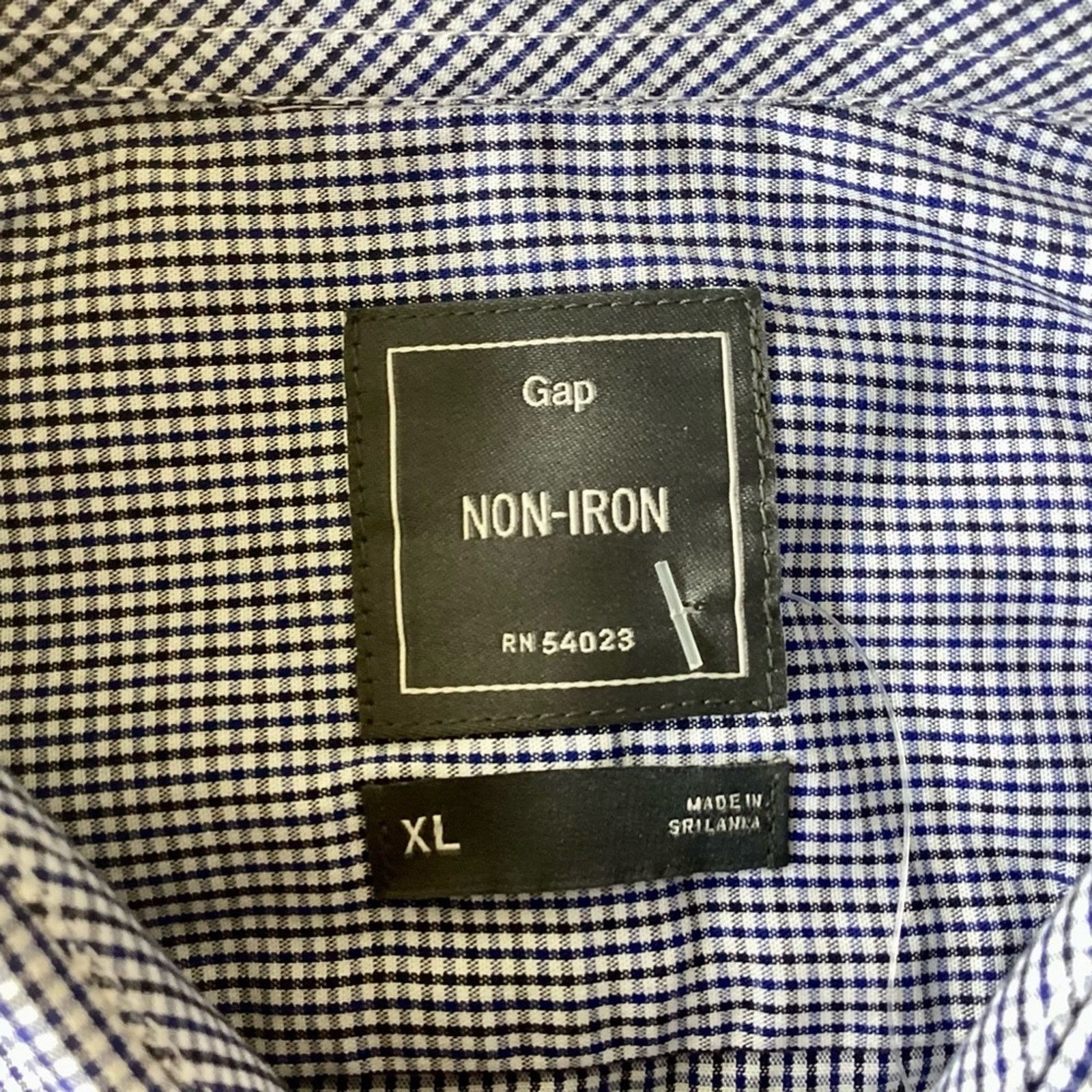 Gap NWOT GAP Non-Iron Button Down Size US XL / EU 56 / 4 - 3 Thumbnail