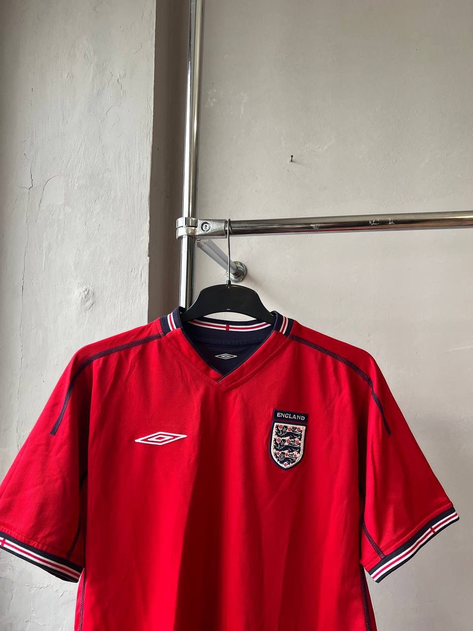 Umbro 2002/04 ENGLAND TEAM REVERSIBLE SOCCER JERSEY SHIRT UMBRO L Size US L / EU 52-54 / 3 - 4 Thumbnail