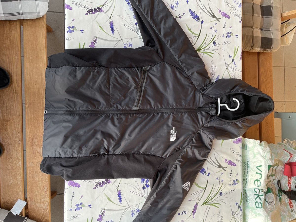 The North Face Mountain athletics hybrid jacket Size US M / EU 48-50 / 2 - 1 Thumbnail