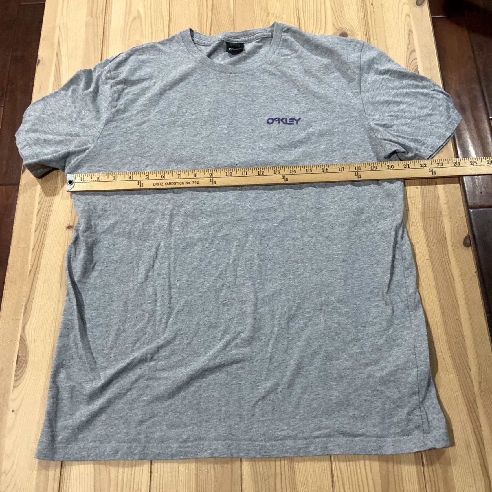 Oakley Oakley T-Shirt Unisex Adults L Gray Frog T-Shirt Frogskins Size US L / EU 52-54 / 3 - 7 Thumbnail