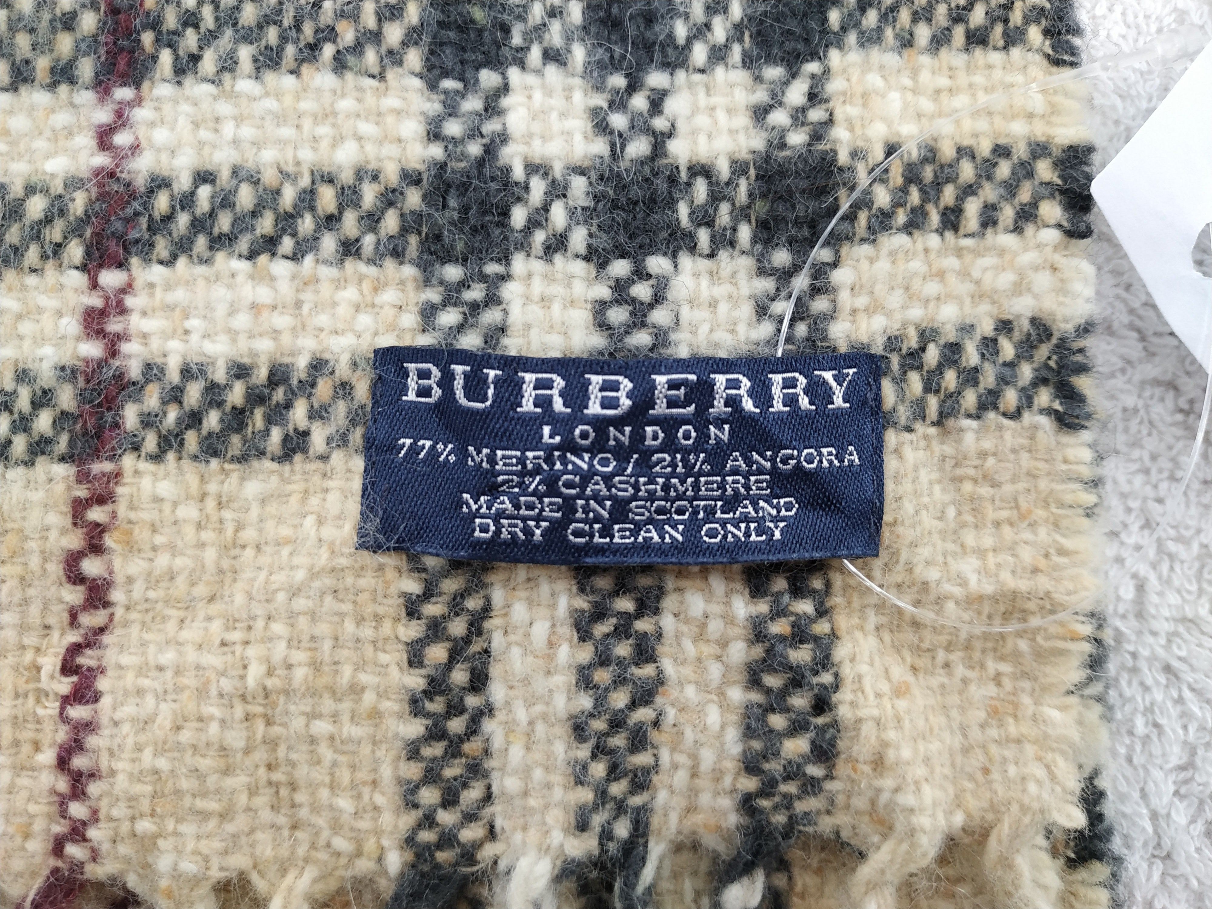 Burberry Vintage Burberry Scarf/Muffler/Neckwear MF295 Size ONE SIZE - 8 Thumbnail
