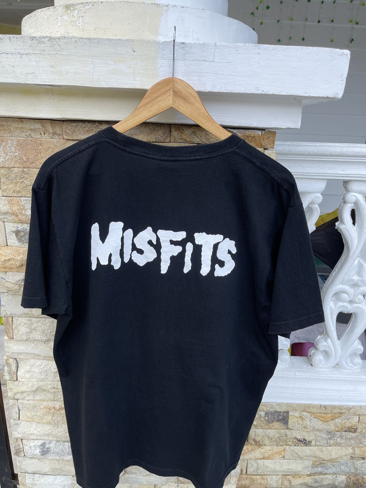 Misfits Vintage’y2k 2005🔥MISFITS🔥Big Logo Rock Tshirt Size US L / EU 52-54 / 3 - 2 Thumbnail