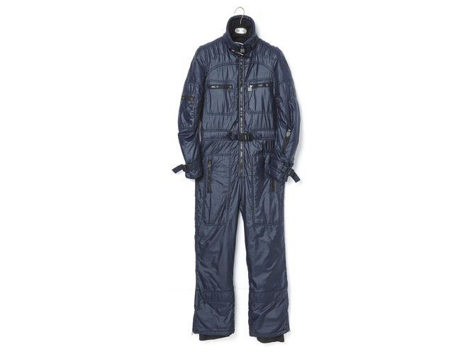 Chanel Vintage Chanel Navy Ski Suit Size 44 Size M / US 6-8 / IT 42-44 - 1 Thumbnail