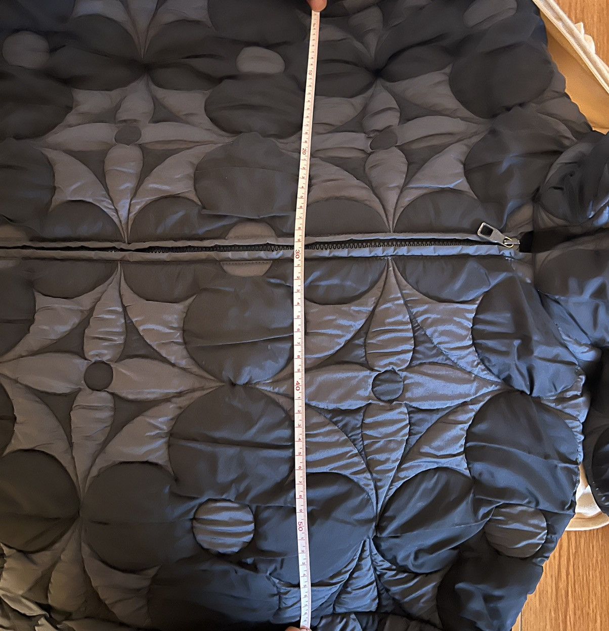 Louis Vuitton Louis vuitton X virgil Abloh Black/Grey Puffer Jacket Size US M / EU 48-50 / 2 - 10 Thumbnail