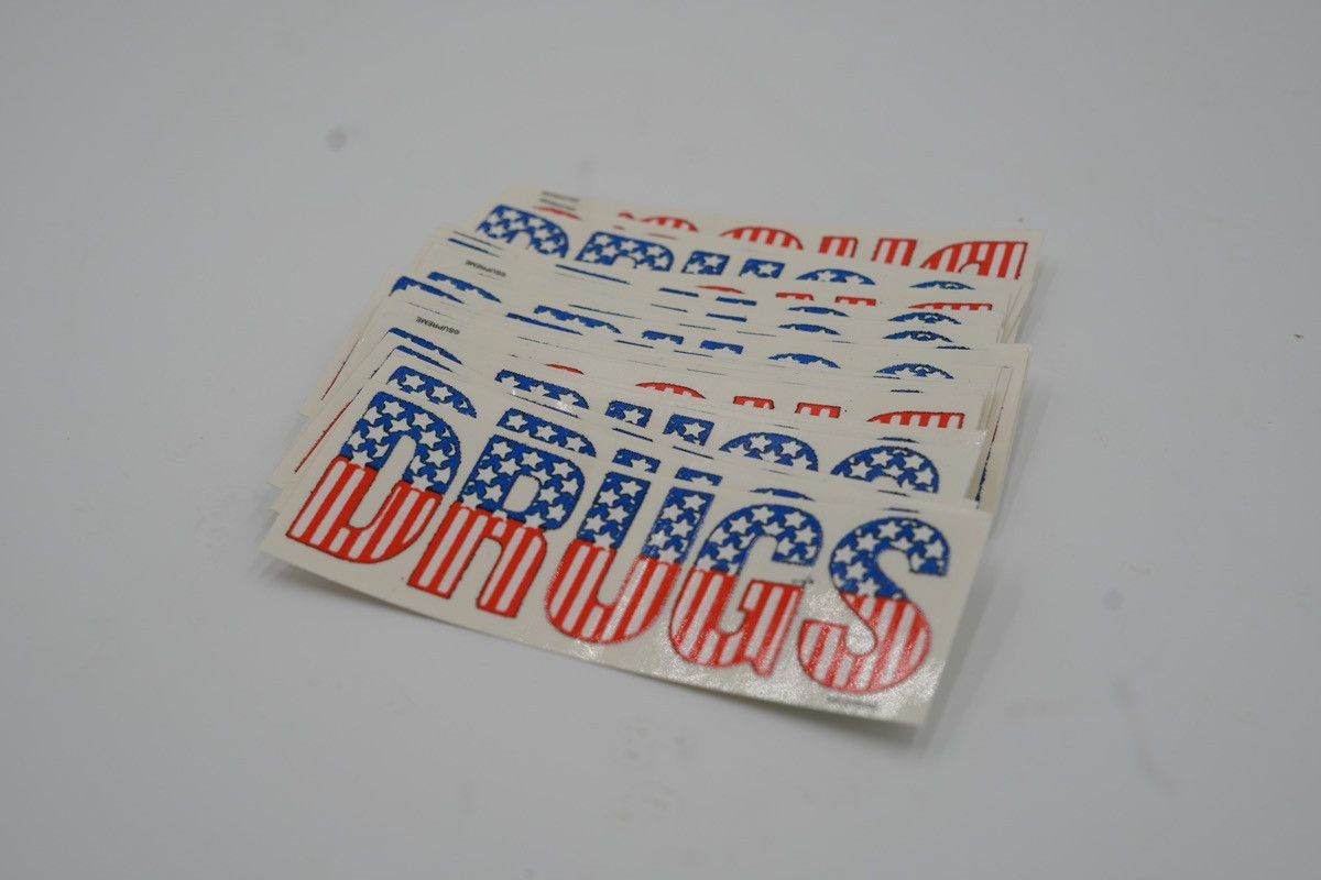 Supreme × Vintage Supreme Drugs Sticker Authentic Brand New FW24 (5pcs) Size ONE SIZE - 4 Thumbnail