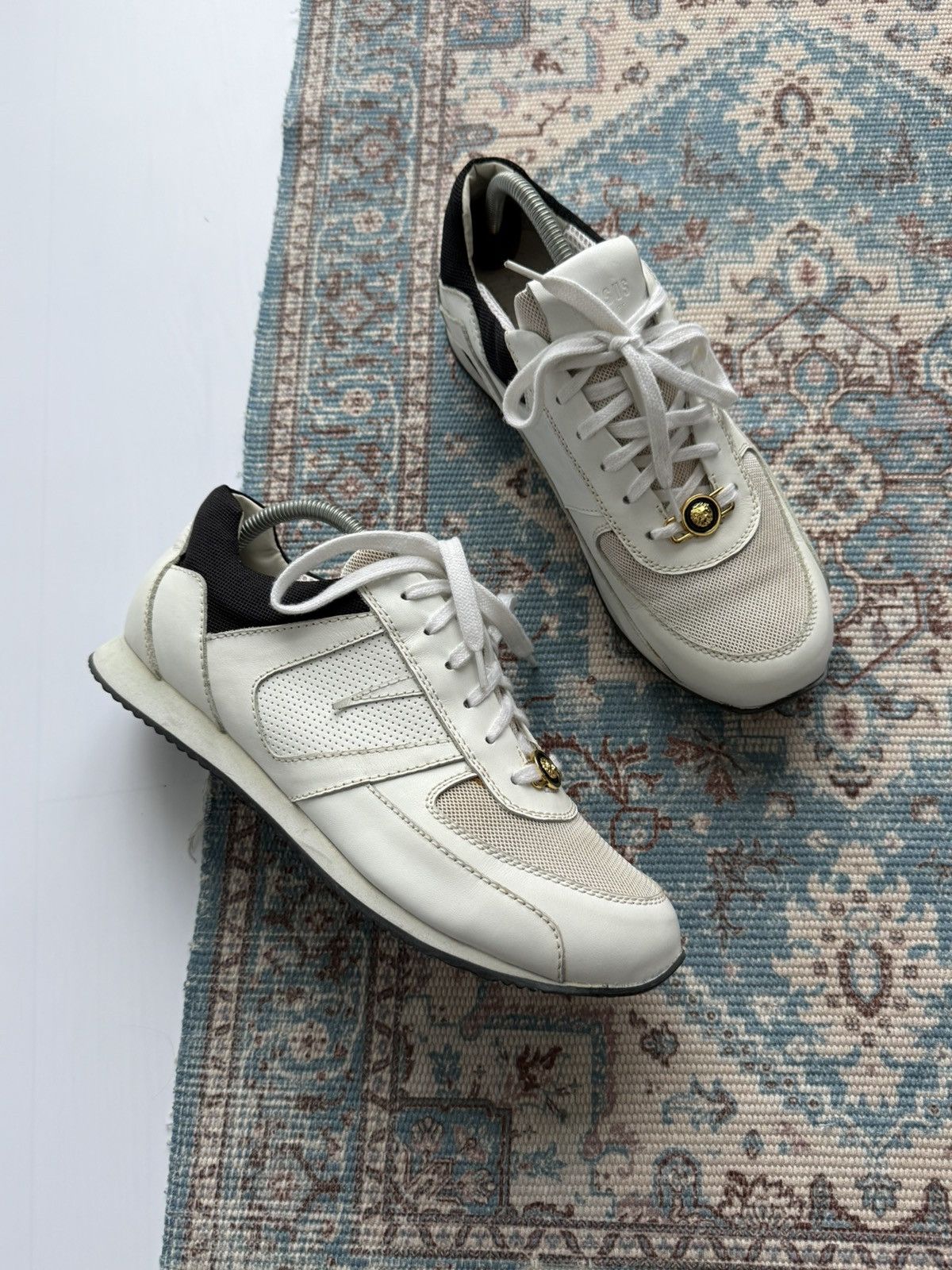 Versus Versace Versace Versus witch Gold Lion Buckle Leather Sneakers Sz 42 Size US 9 / EU 42 - 2 Thumbnail