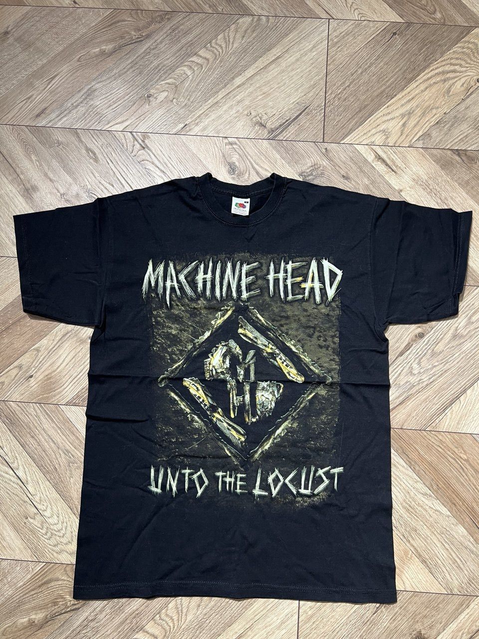 Fruit Of The Loom Machine Head -Unto the Locust t shirt size M Size US M / EU 48-50 / 2 - 1 Thumbnail