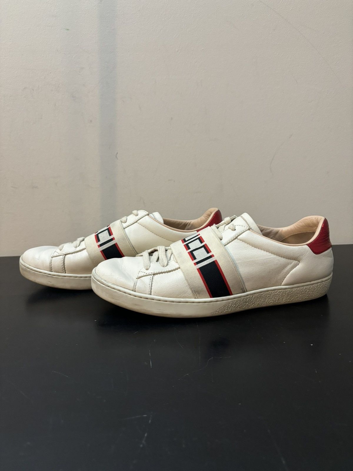 Gucci Gucci Ace Band Stripe Leather Sneakers White Red Size US 8 / IT 38 - 1 Thumbnail