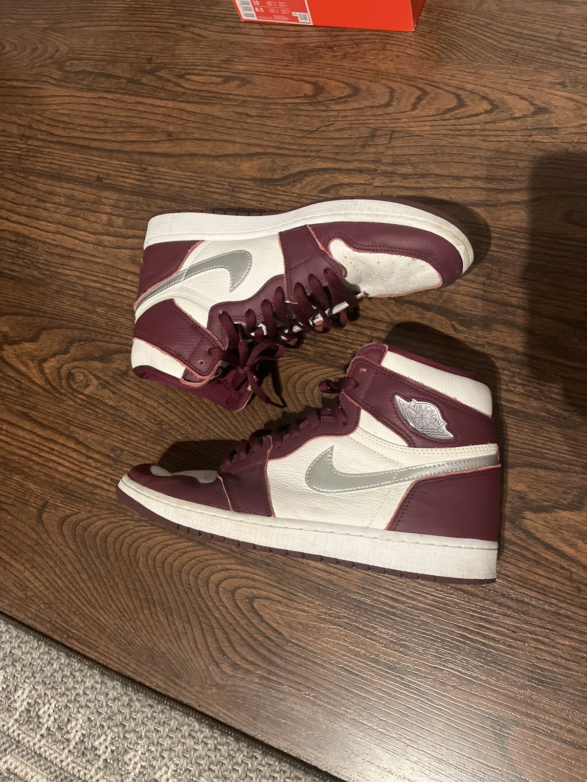 Jordan Brand × Nike Jordan 1 High OG Bordeaux Size US 12 / EU 45 - 2 Thumbnail